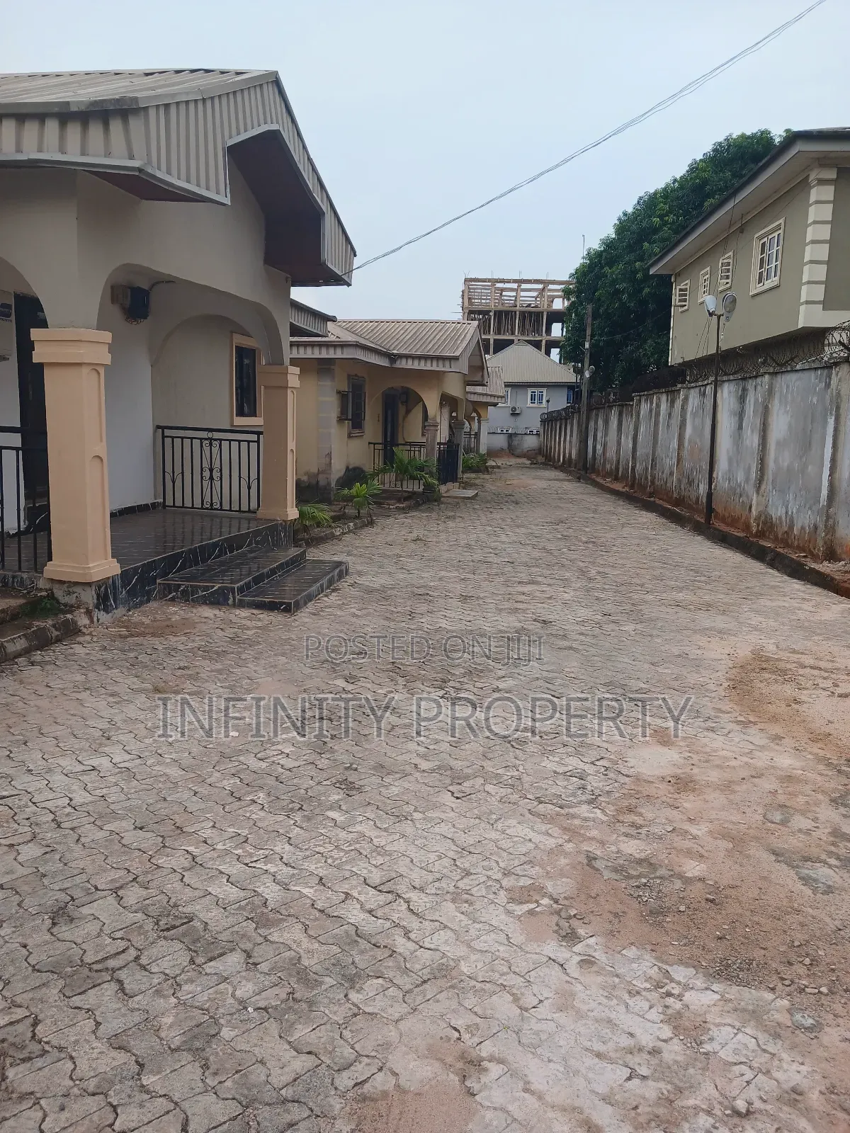 3bdrm Block of Flats in Etete Layout, Benin City for sale in Benin City