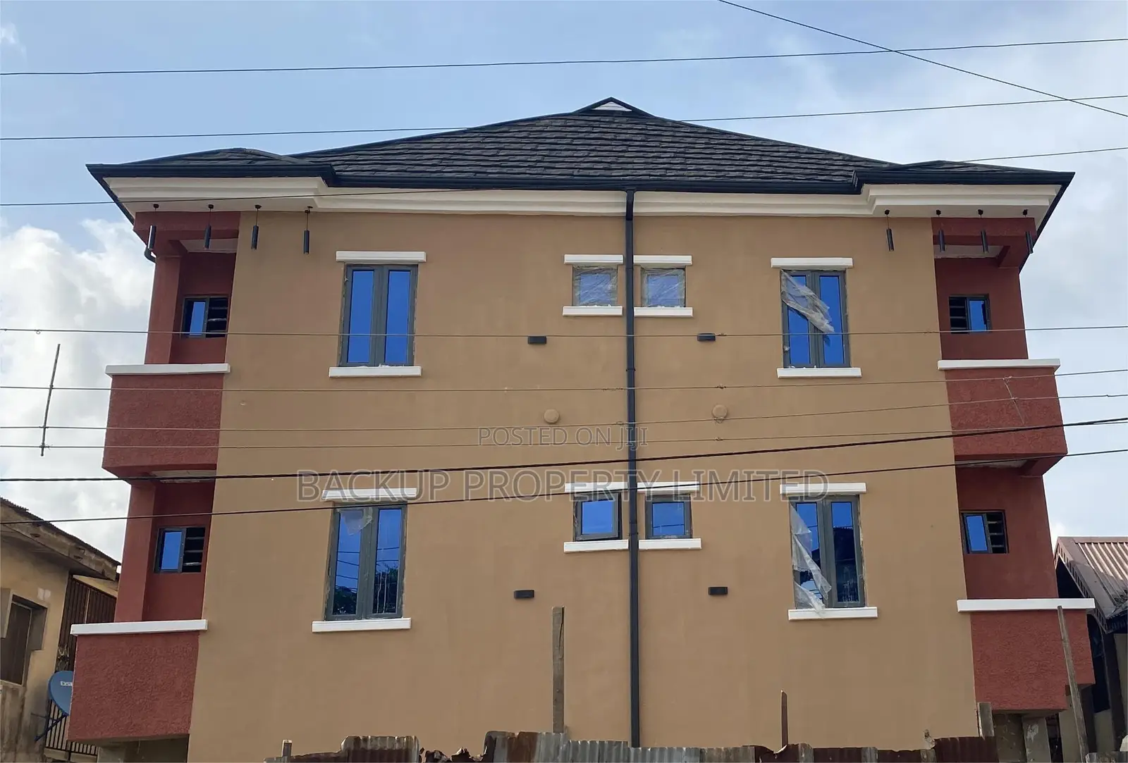 1bdrm Apartment in Onike Yaba for rent in Onike