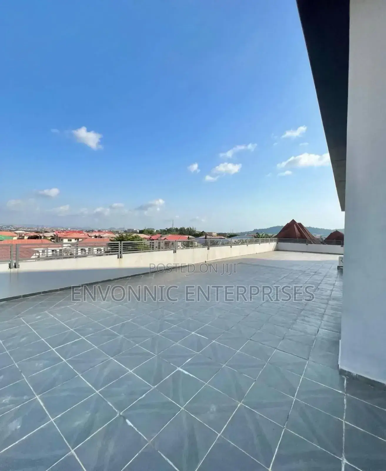Cozy 3 Bed Apartment for Short Let in Akin Olugbade