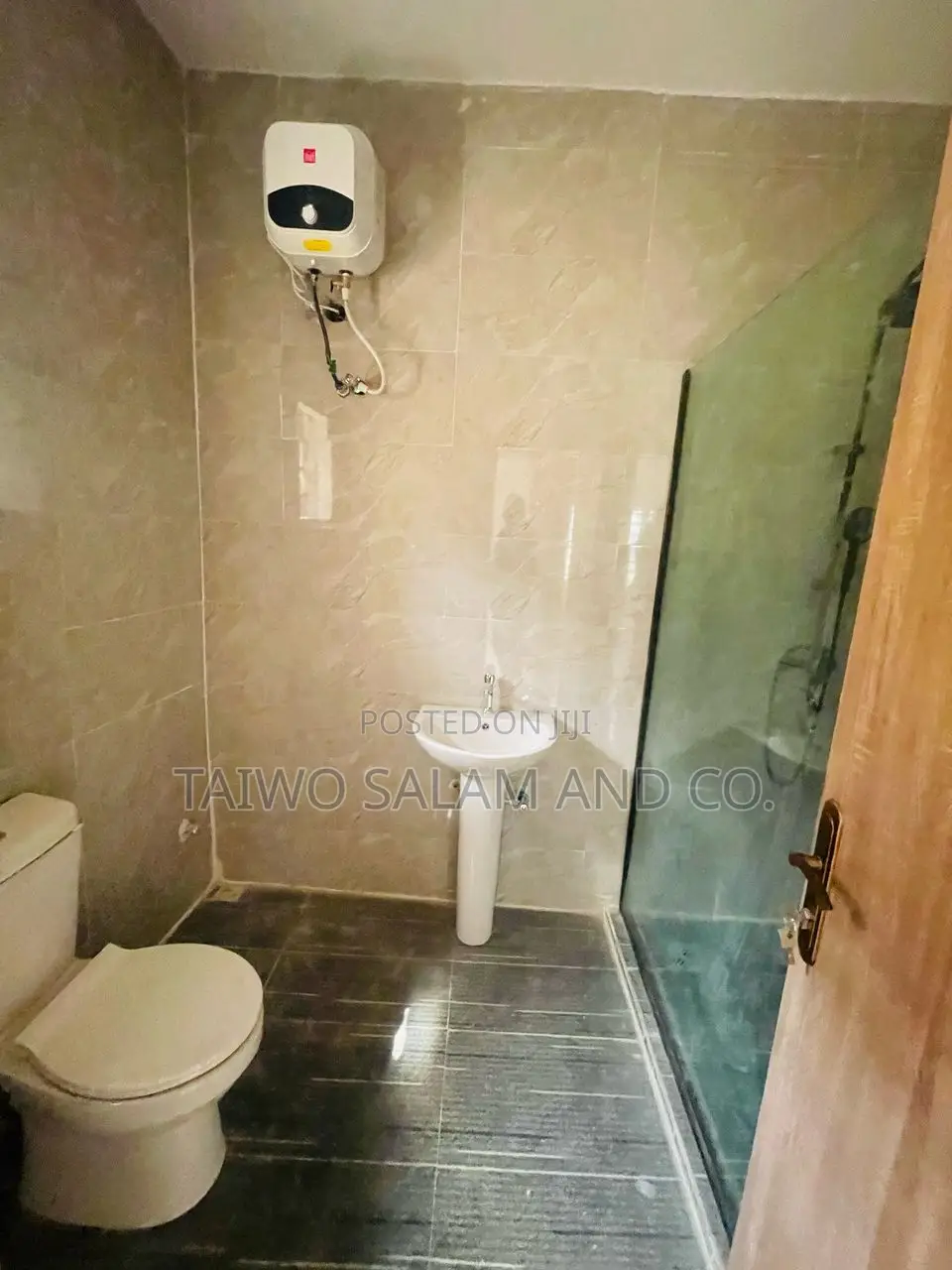 5bdrm Duplex in Akobo for sale in Akobo