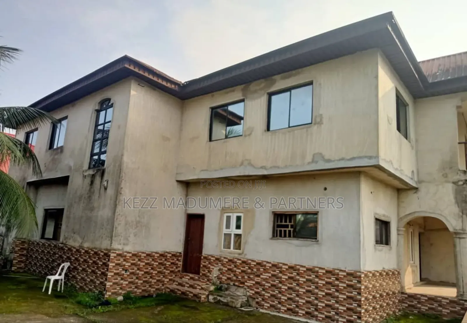 6bdrm Block of Flats in Off Information for sale in Uyo