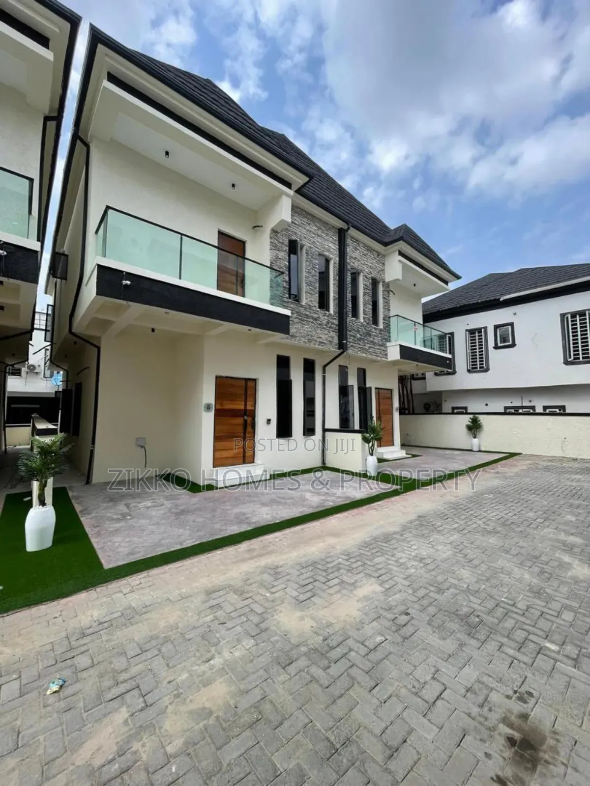 4bedroom Semi Detached Duplex for Sale at Ikota in Lekki
