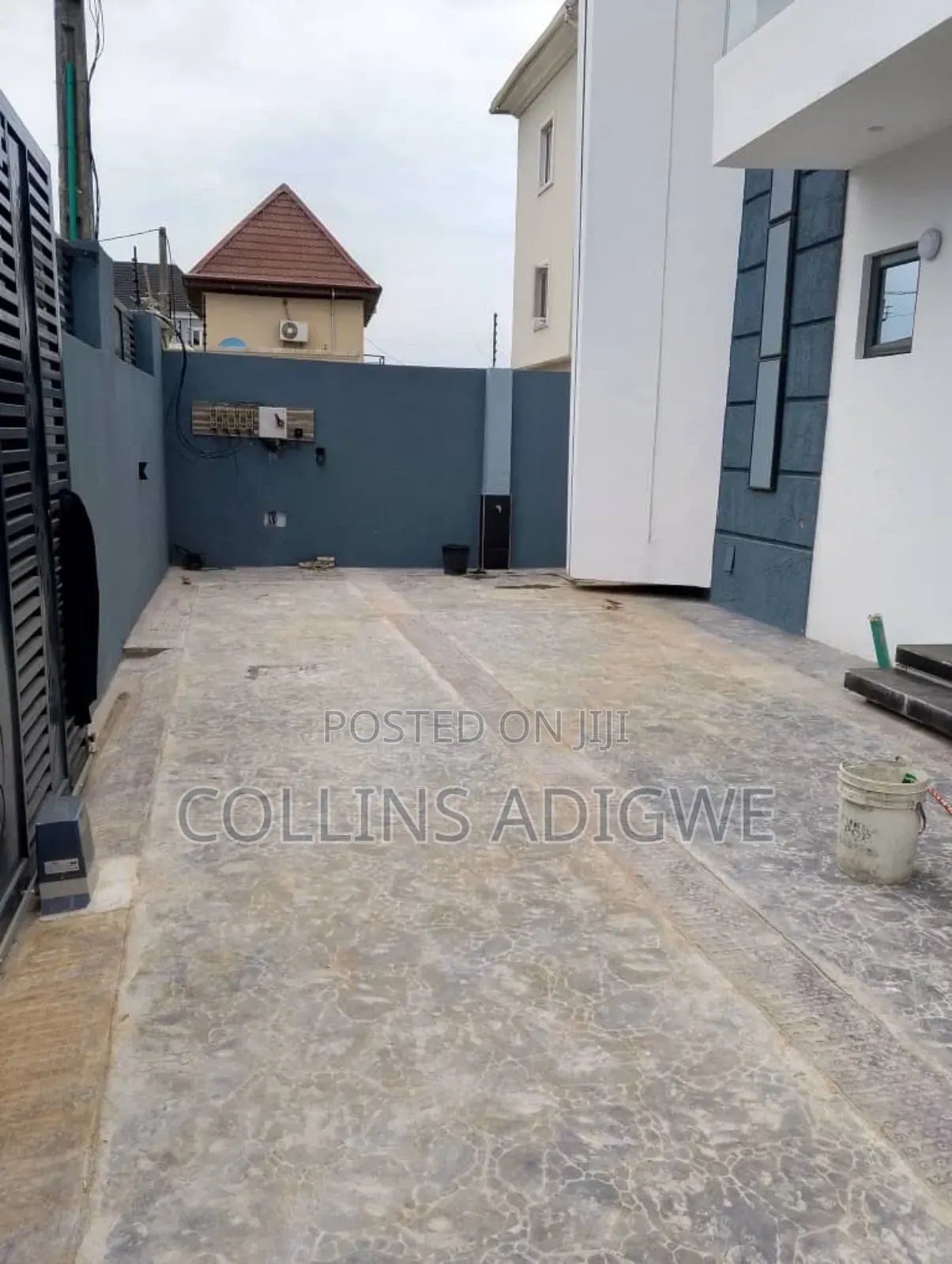 4bdrm Duplex in Olokonla Ajah for sale in Olokonla