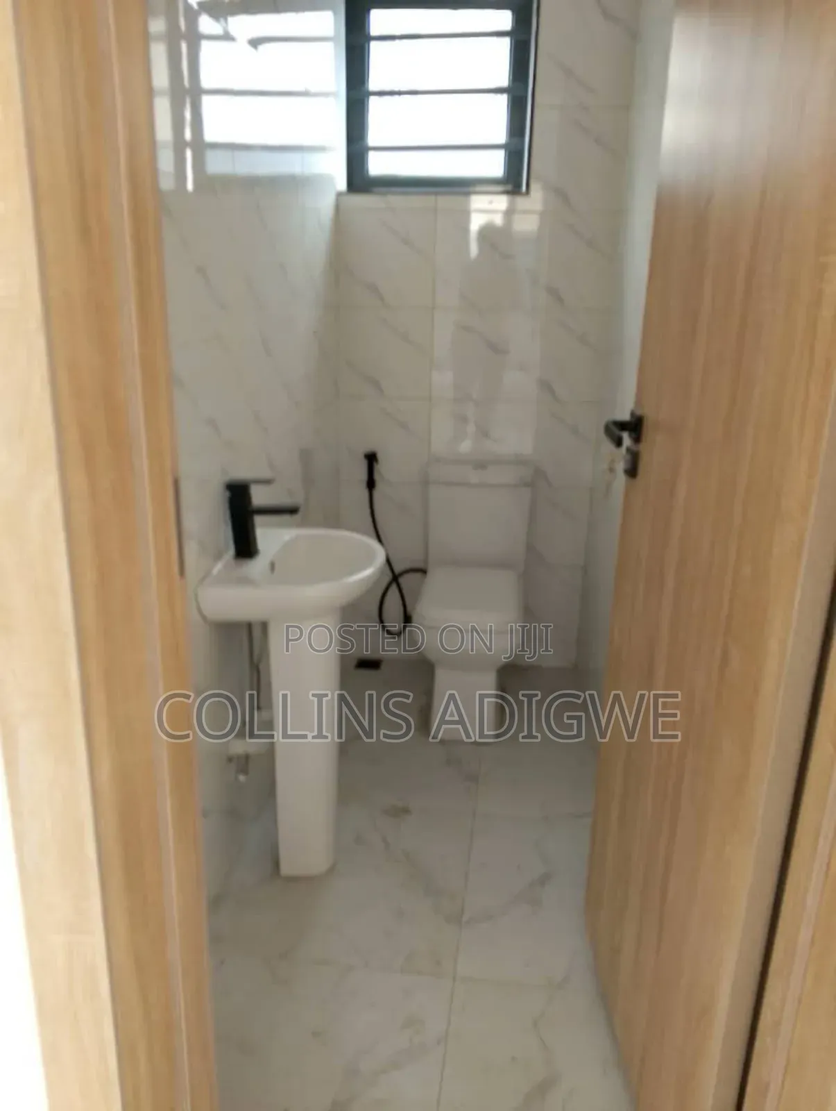 4bdrm Duplex in Olokonla Ajah for sale in Olokonla