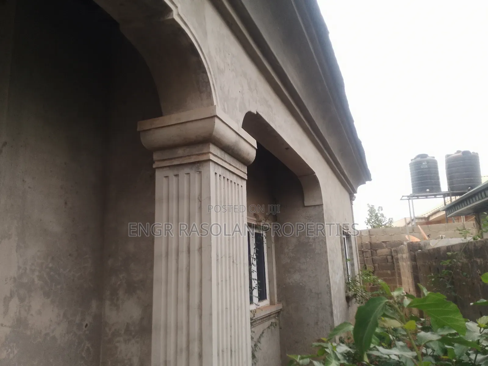 For Sale 4 Bedroom Bungalow Uncompleted in Asa