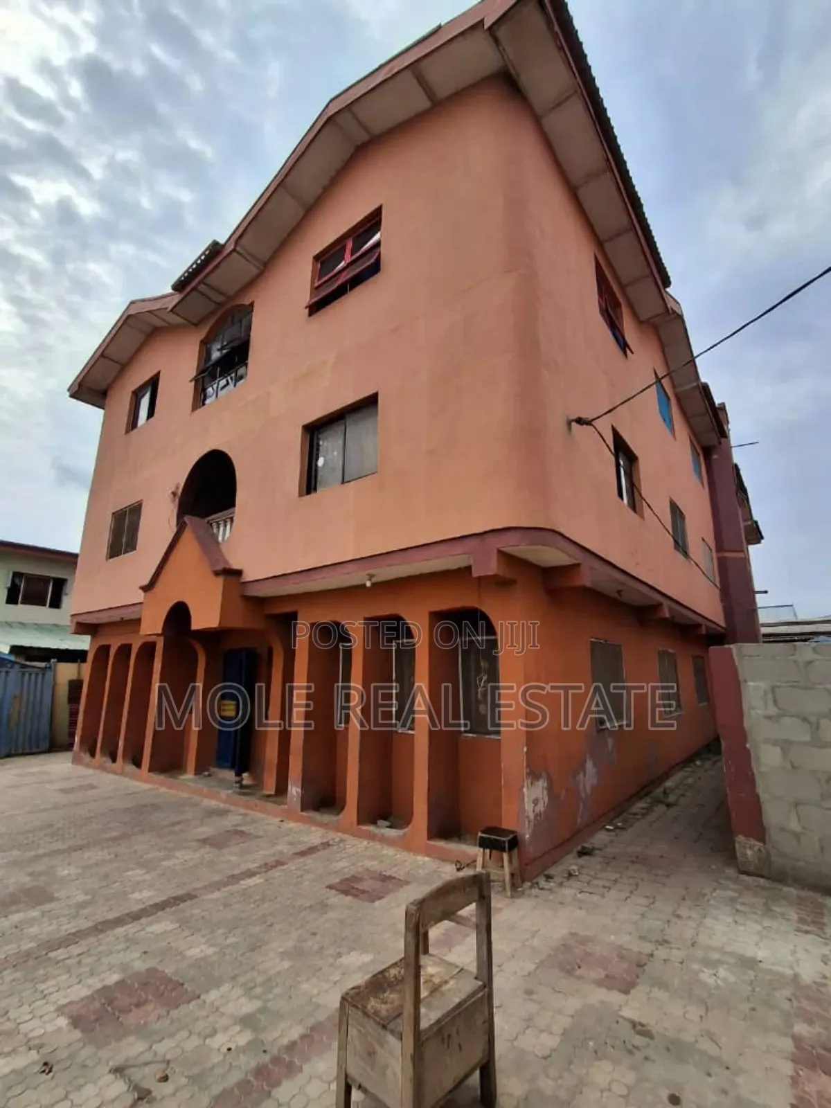 Roi 36 Rooms 4 Sale at Agege Solid Storey Building in Agege
