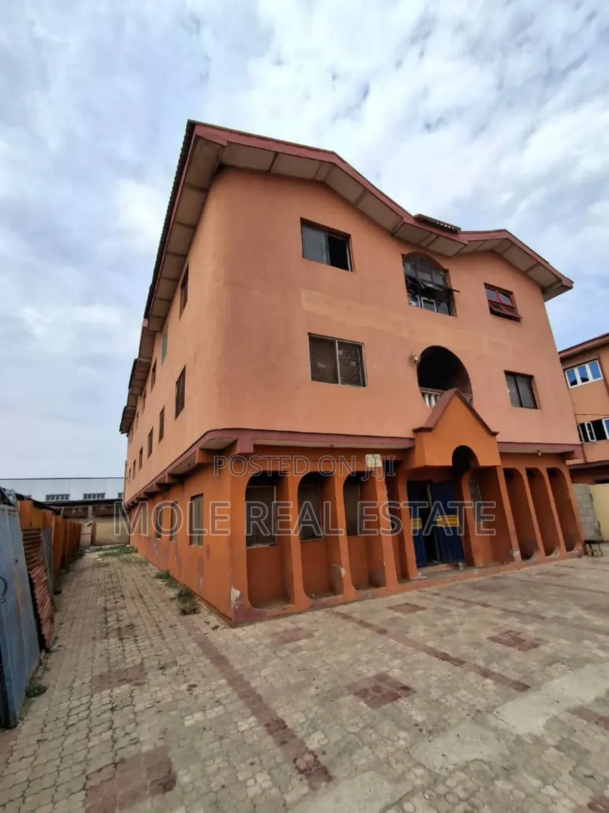 Roi 36 Rooms 4 Sale at Agege Solid Storey Building in Agege