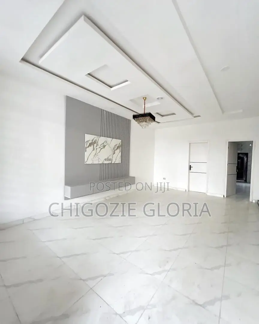 Furnished 3bdrm Duplex in Lekki for sale in Lekki