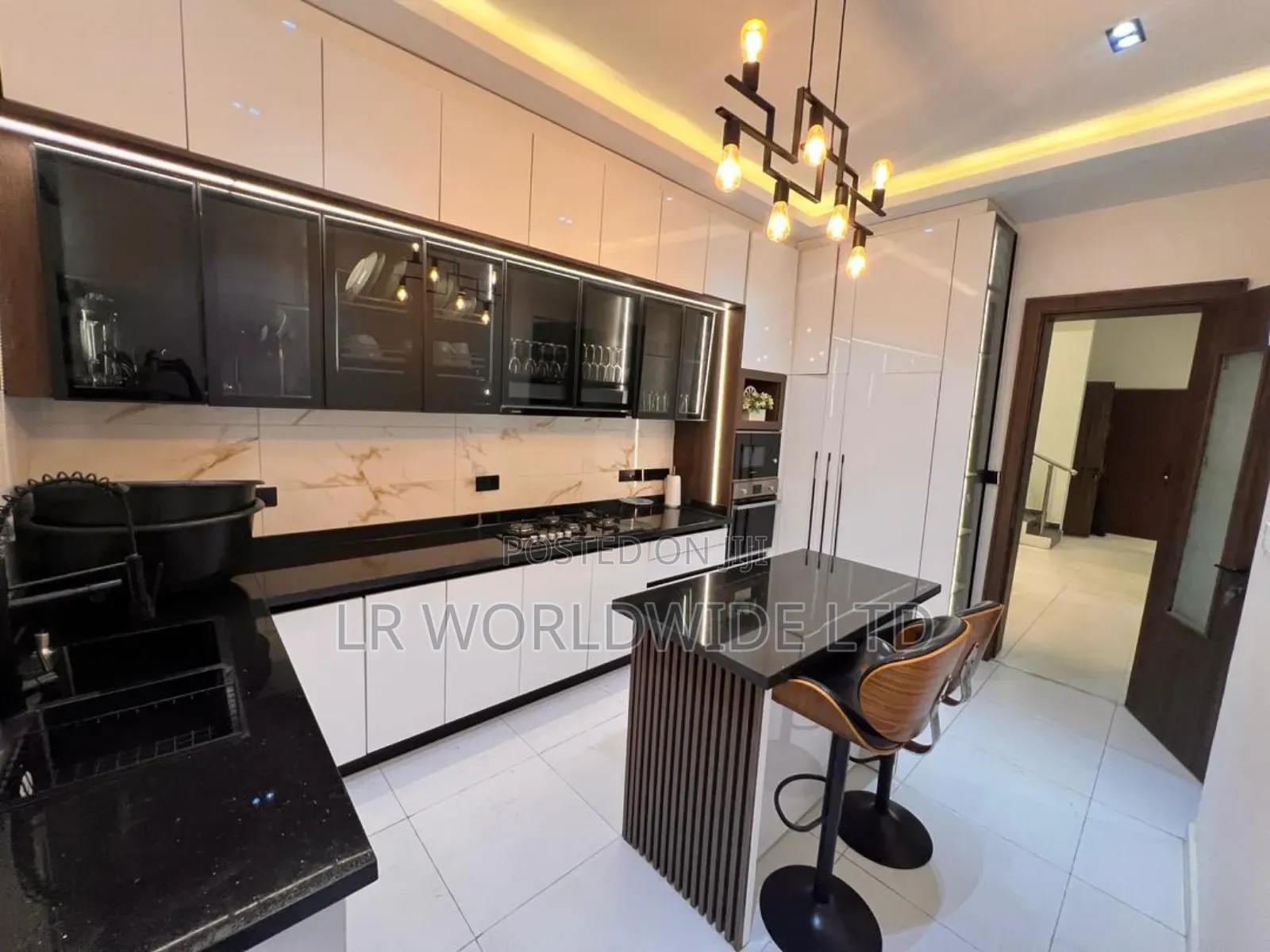 Furnished 5bdrm Townhouse/Terrace in Jahi for sale in Jahi