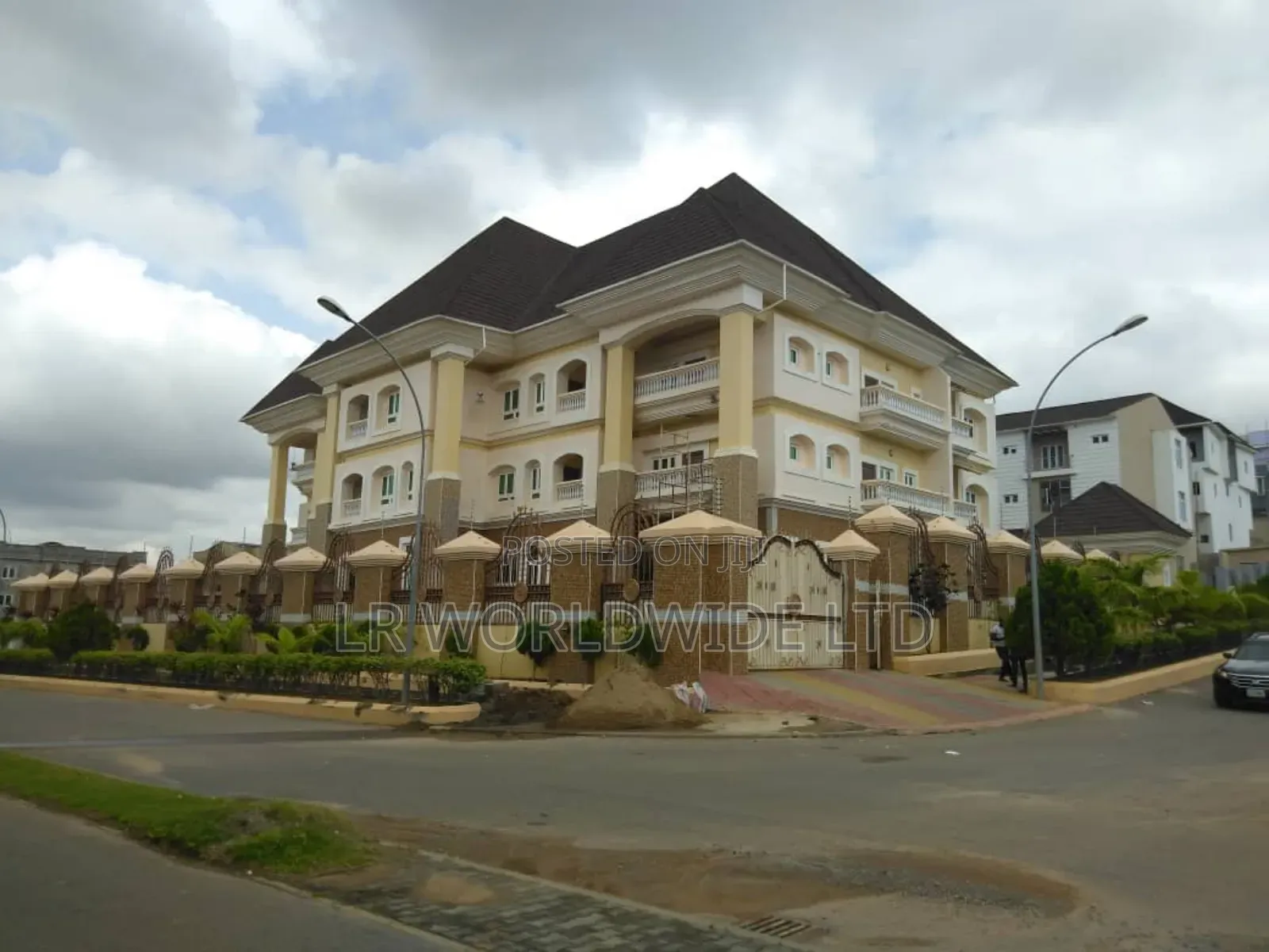 Furnished 20bdrm Mansion in Guzape District for sale in Guzape District