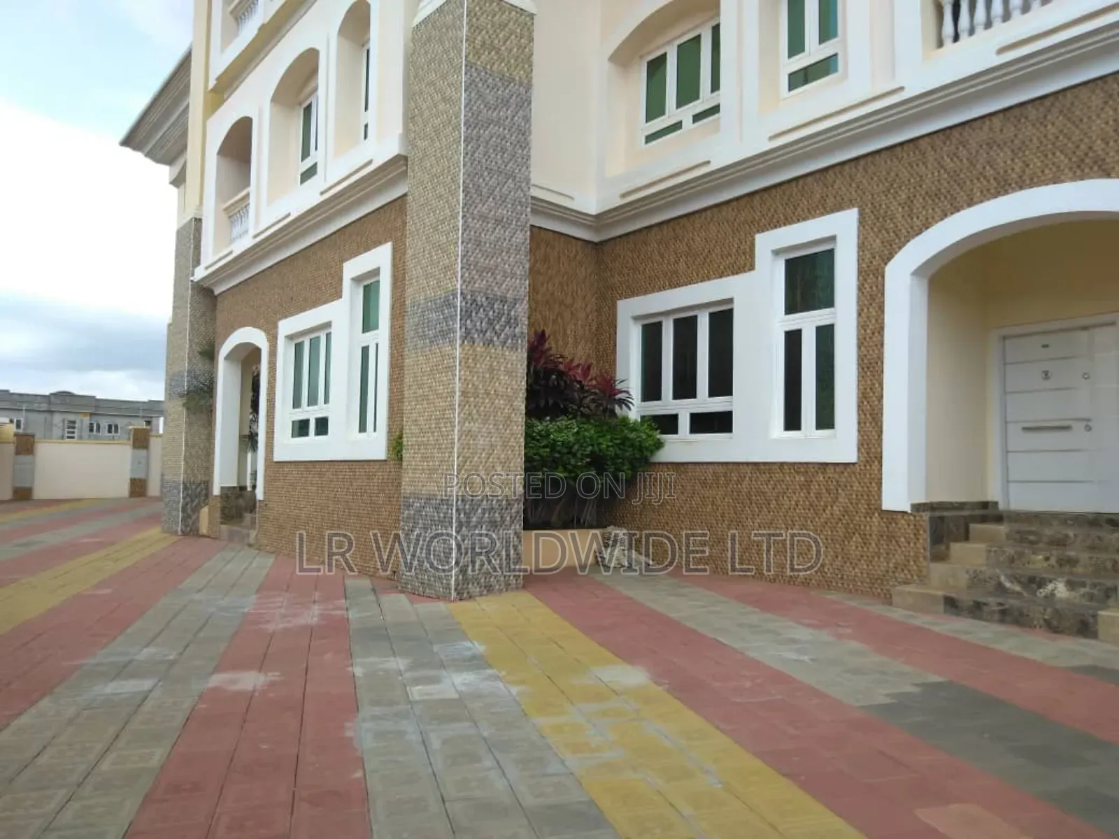 Furnished 20bdrm Mansion in Guzape District for sale in Guzape District