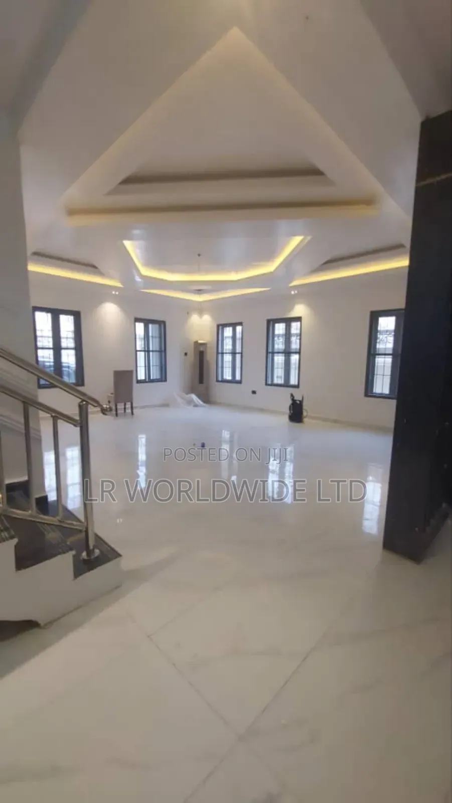 4bdrm Duplex in Lugbe District for sale in Lugbe District