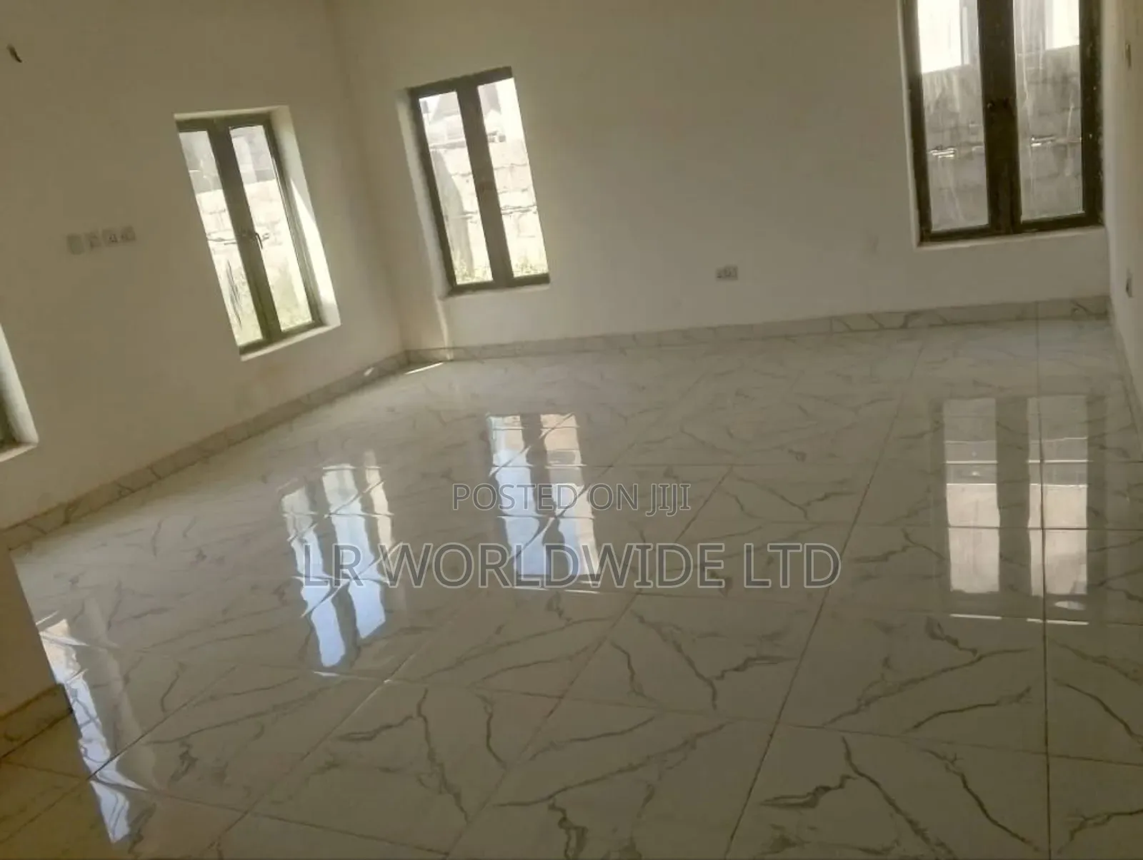 4bdrm Mansion in Lugbe District for sale in Lugbe District