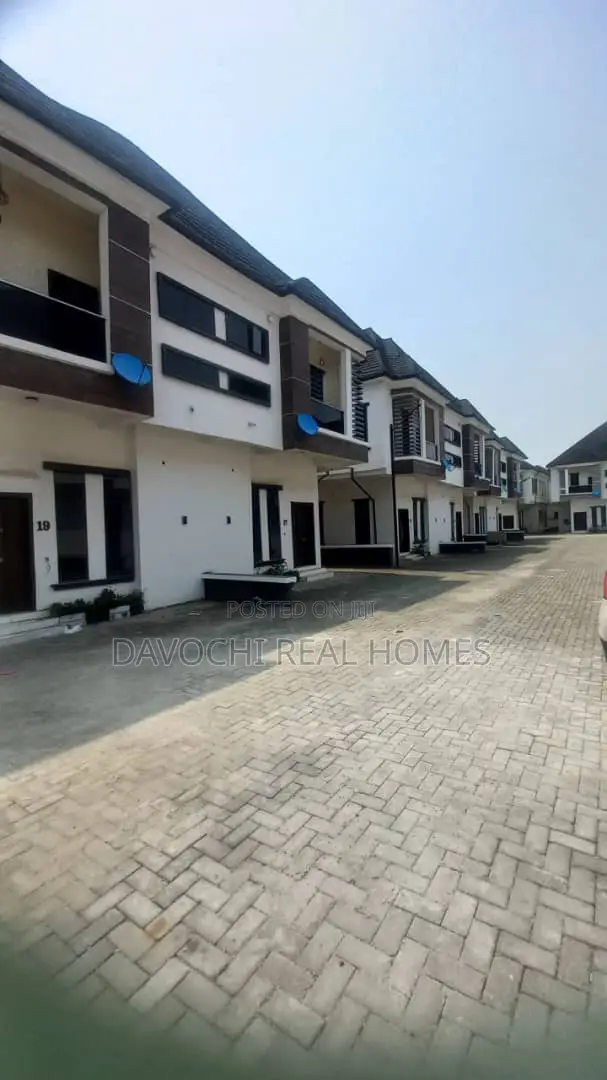4bdrm Duplex in Orchid Road., Lekki Phase 2 for rent in Lekki Phase 2