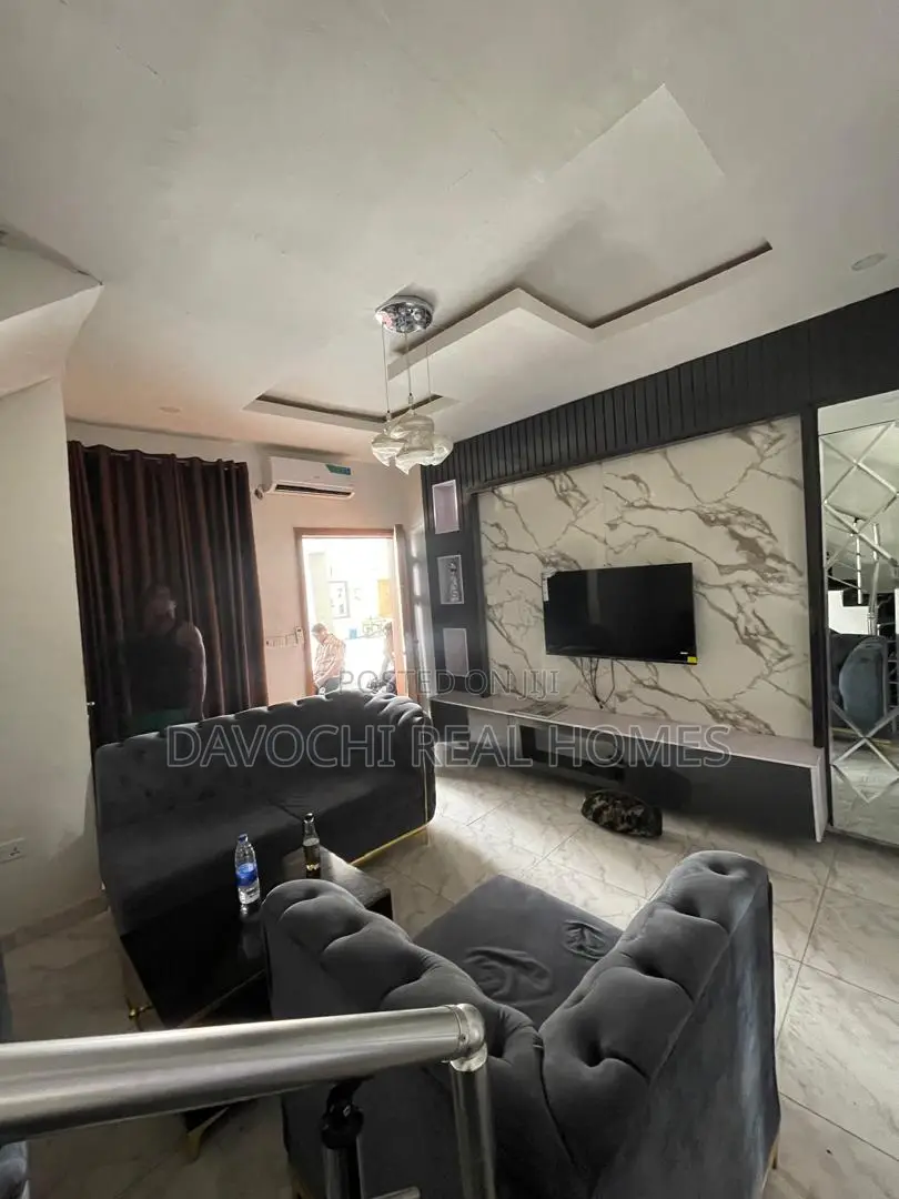 3bdrm Apartment in Ikota, Lekki for sale in Ikota