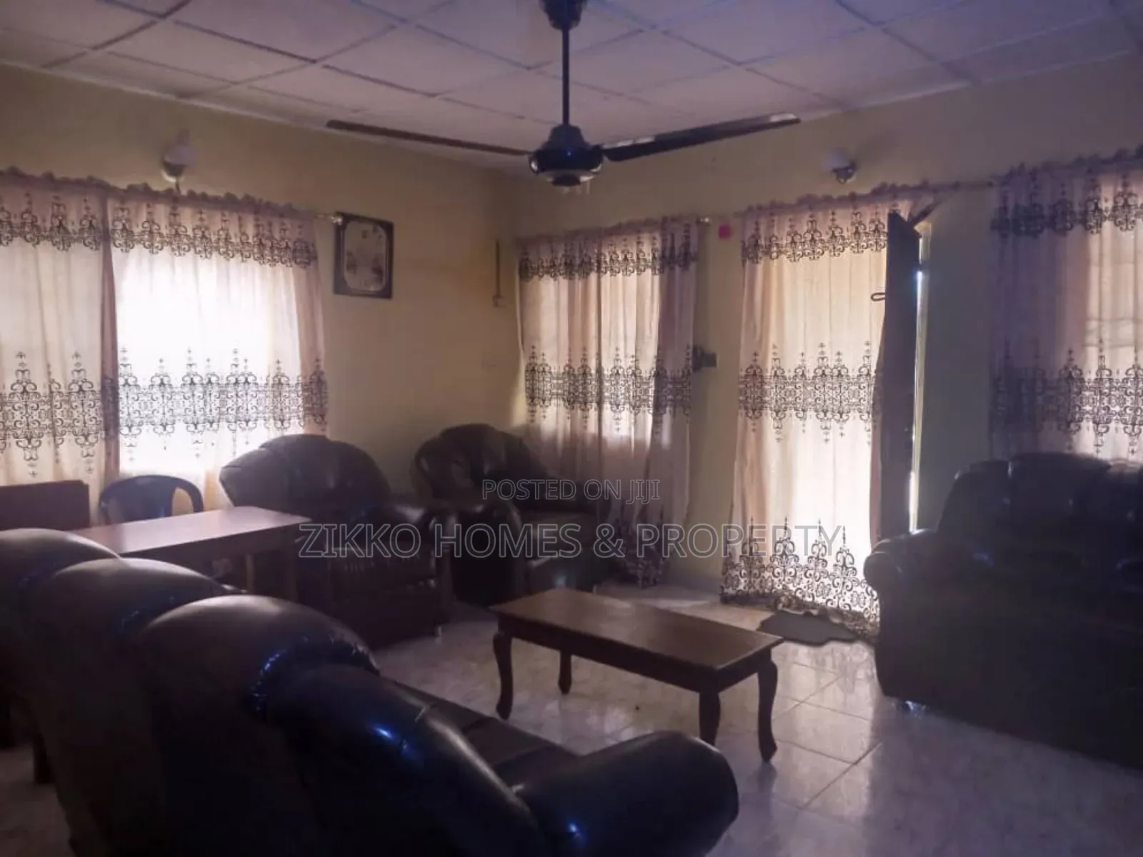 3bedroom Bungalow +2shops Fo in Badagry / Badagry