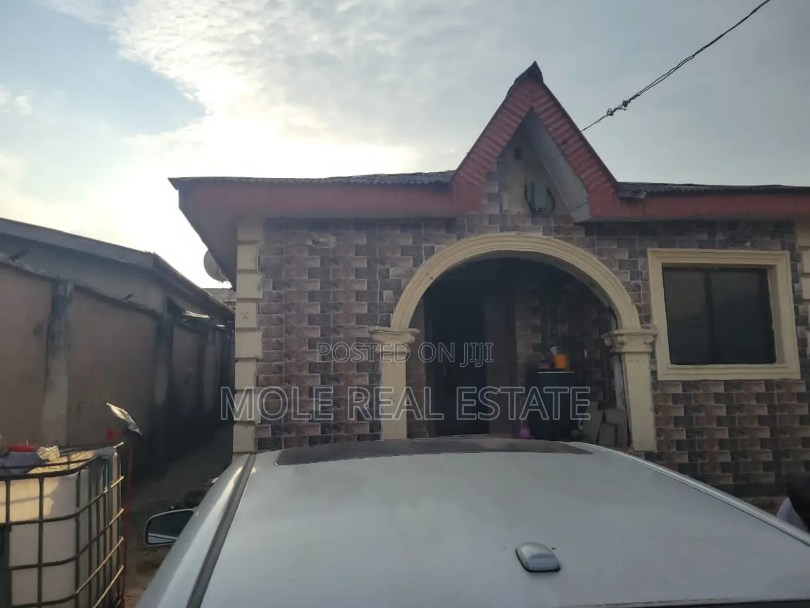4 Bedroom Bungalow in Suit Ikola Command in Ifako-Ijaiye