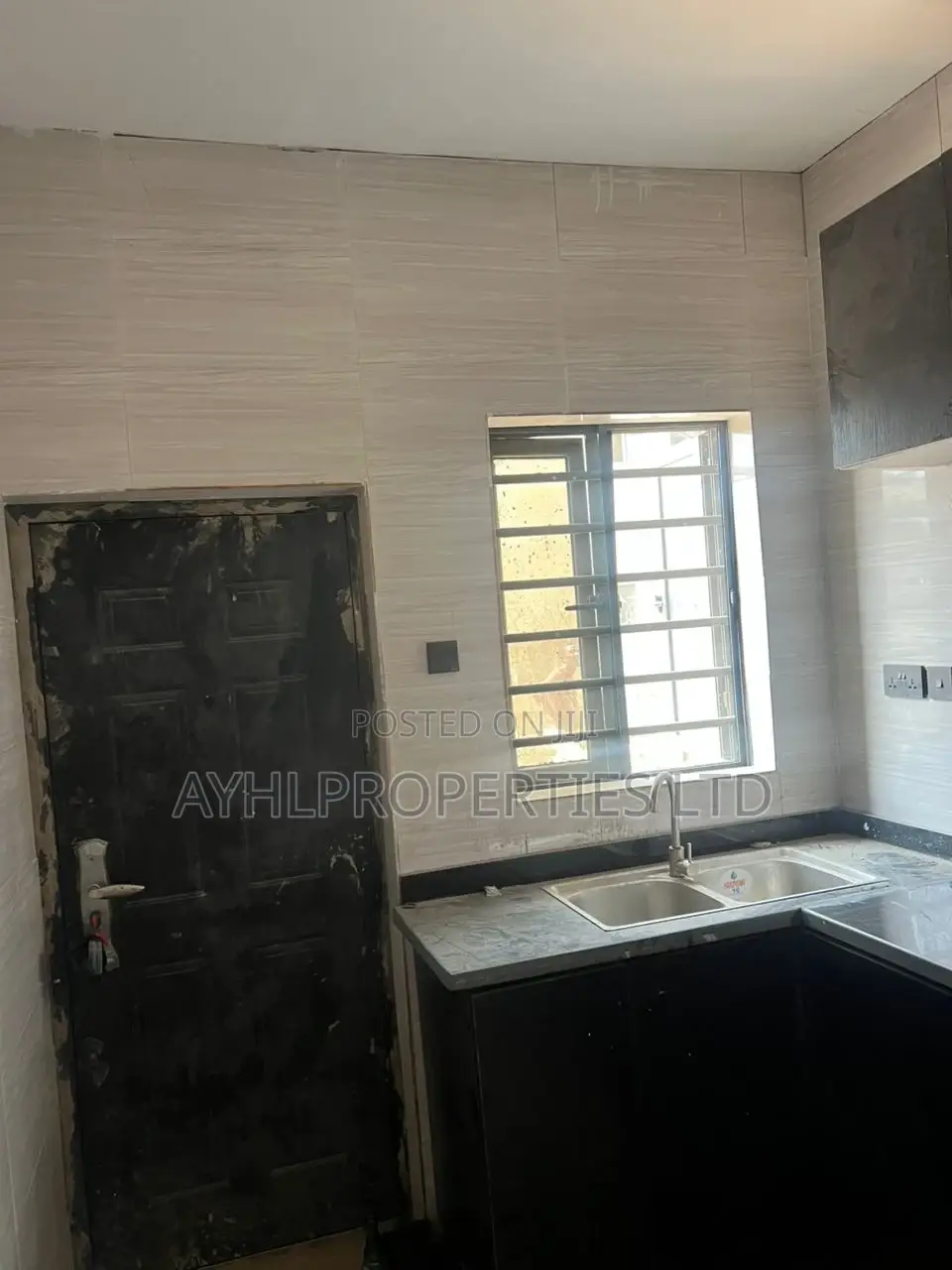 3bdrm Block of Flats in Treasure Homes, Ijesha for Sale in Ijesha