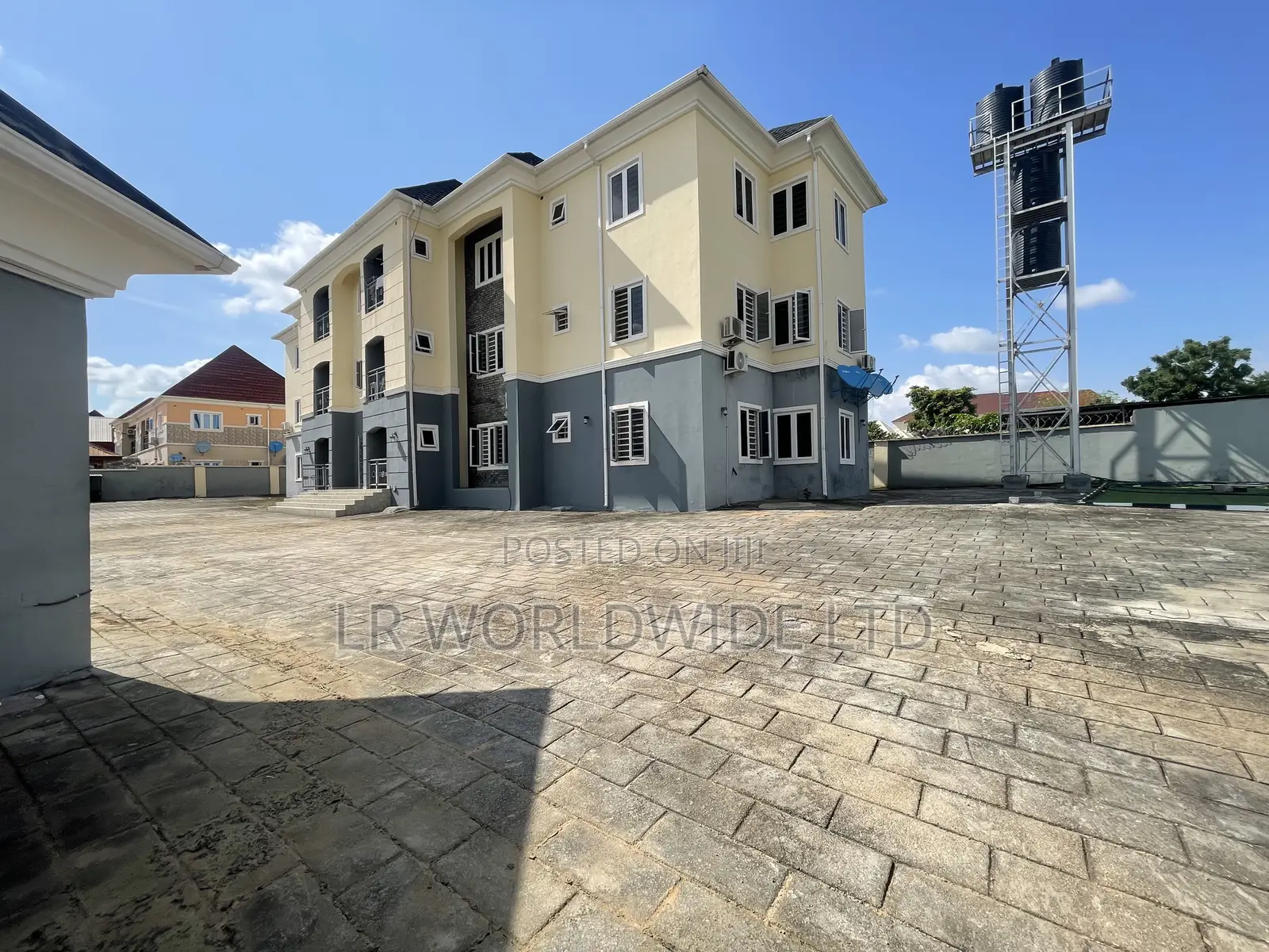 3bdrm Block of Flats in Lugbe District for sale in Lugbe District