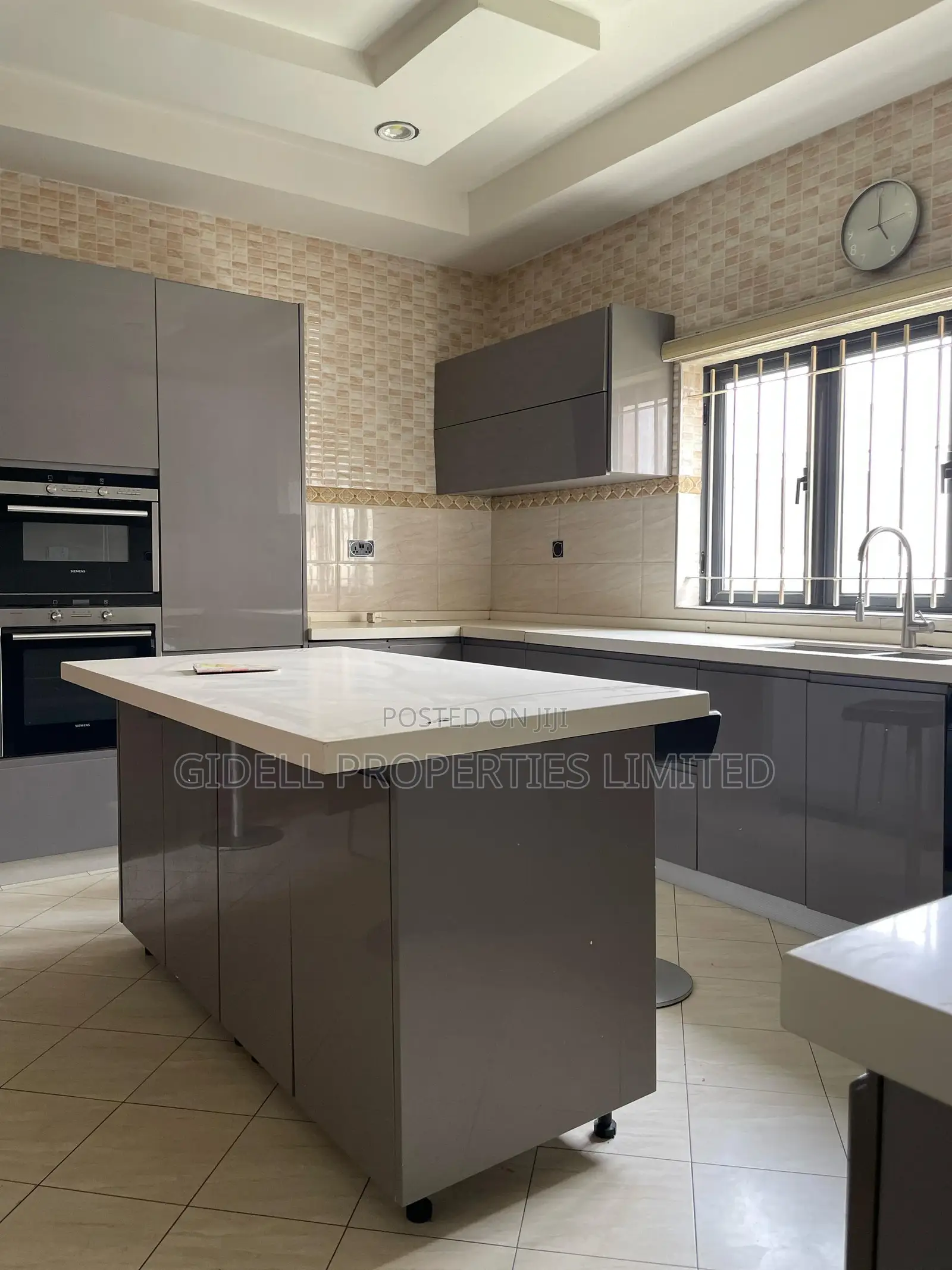 6bdrm Duplex in Life Camp for rent in Life Camp