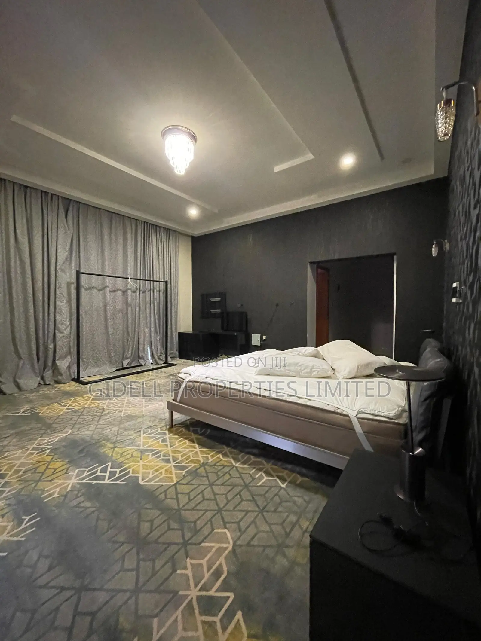 6bdrm Duplex in Life Camp for rent in Life Camp