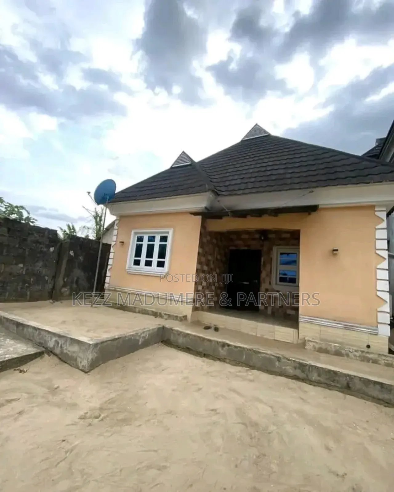 2bdrm Bungalow in Egbelu Ogbogoro Off for sale in Port-Harcourt