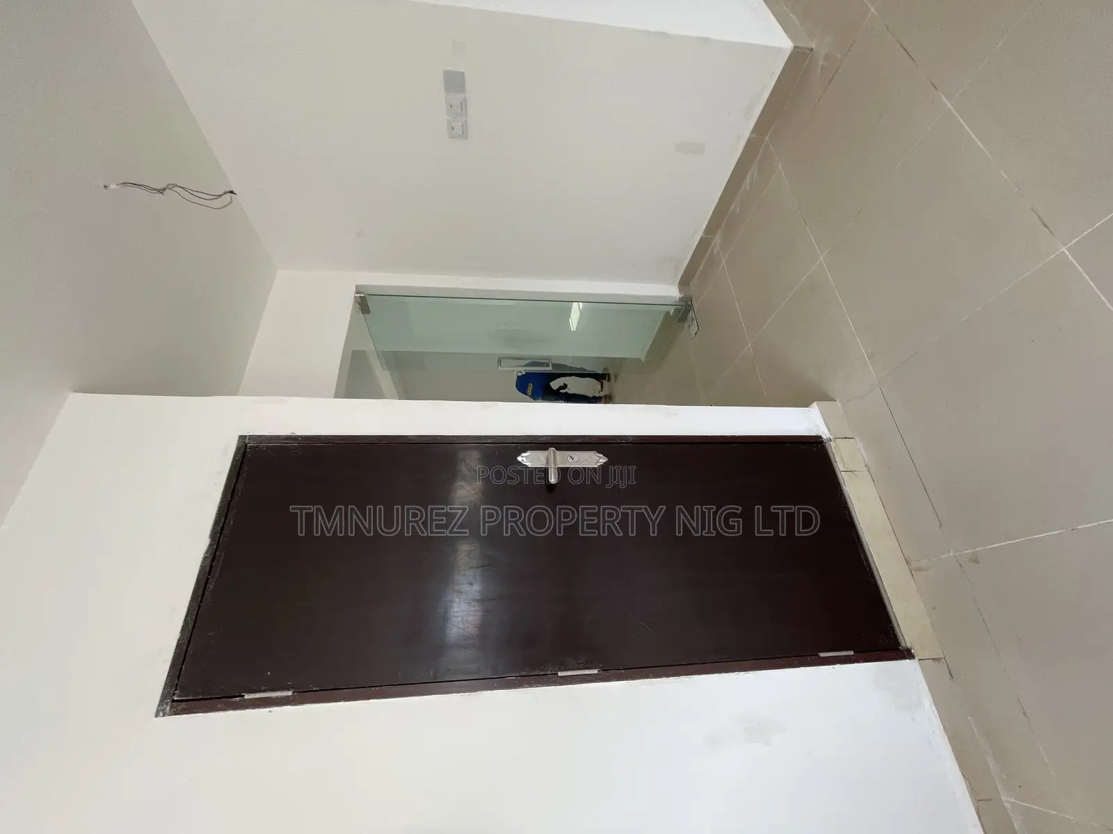 Shop for Rent at Lekki Phase1 in Lekki Phase 1