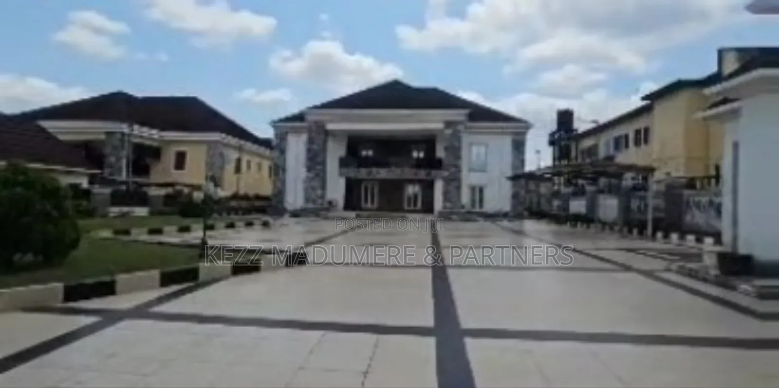 6bdrm Duplex in Rocana Estate Owerri for sale in Owerri