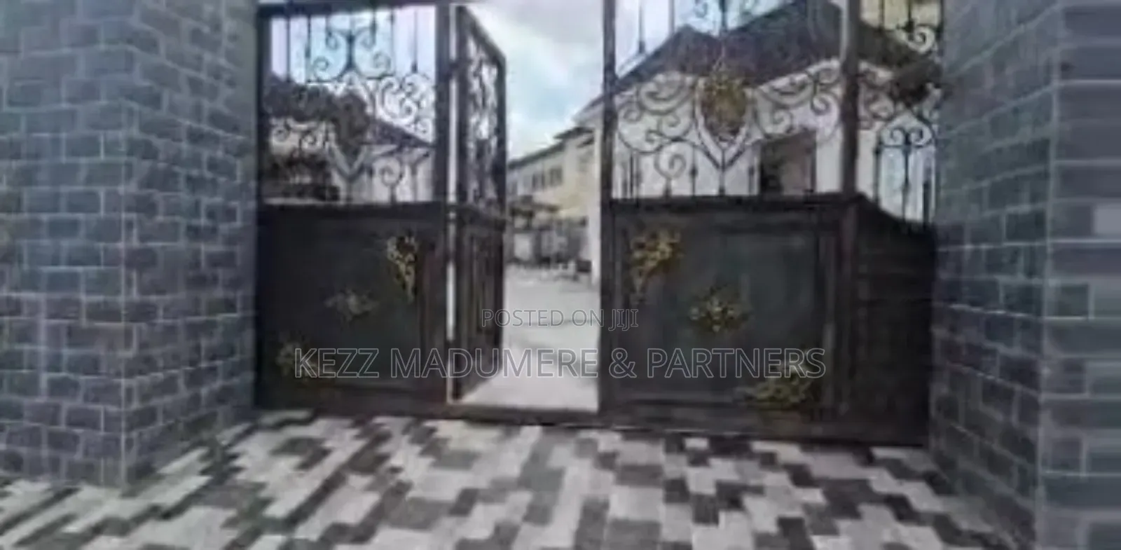6bdrm Duplex in Rocana Estate Owerri for sale in Owerri