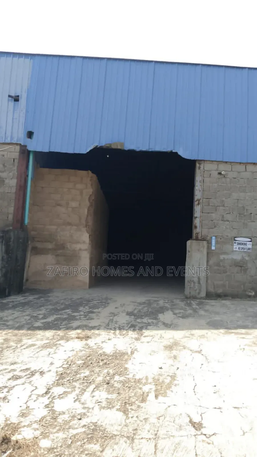 24,000m2 Warehouse at Lagos Ibadan Express Road for Sale in Ibadan