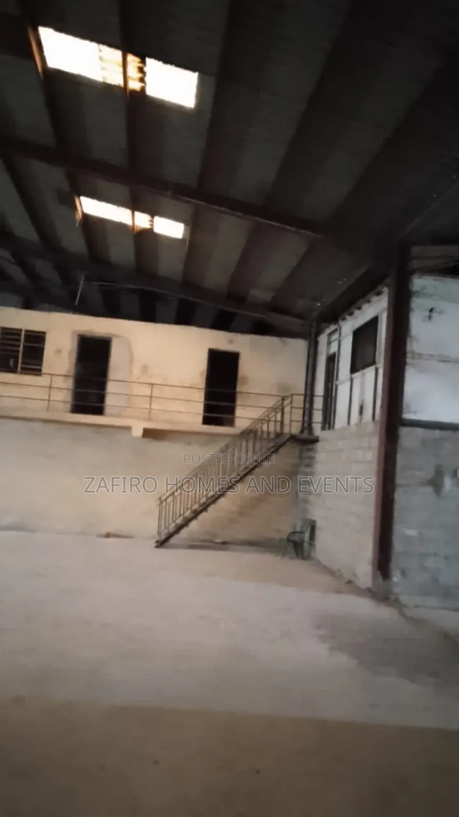 24,000m2 Warehouse at Lagos Ibadan Express Road for Sale in Ibadan