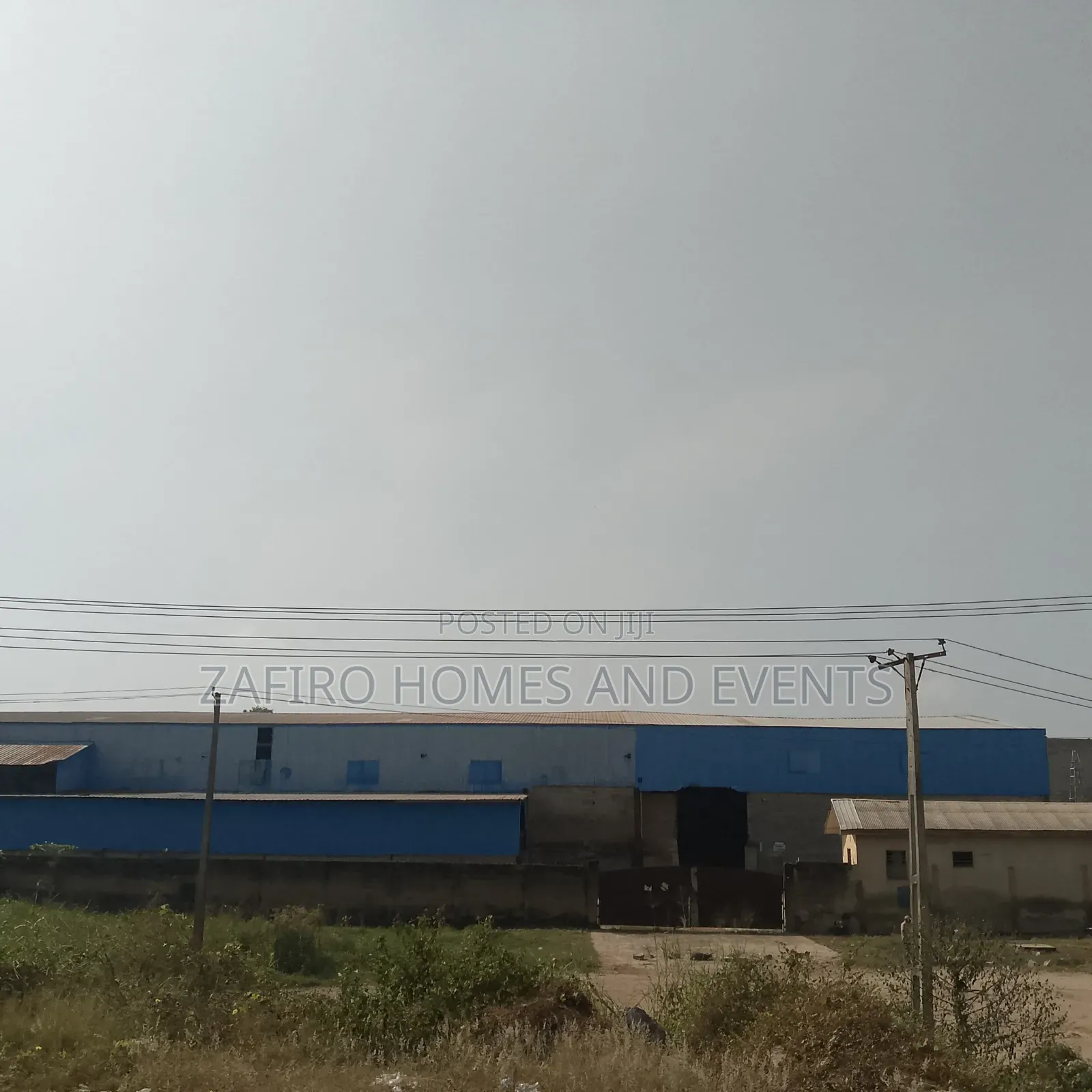 24,000m2 Warehouse at Lagos Ibadan Express Road for Sale in Ibadan