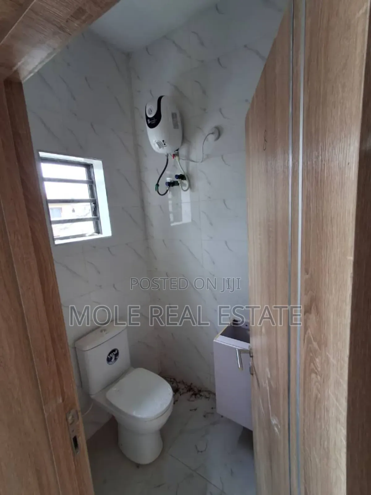 4 Nos of 3bbedroom Full Plot Ikola Near Bustop in Ifako-Ijaiye