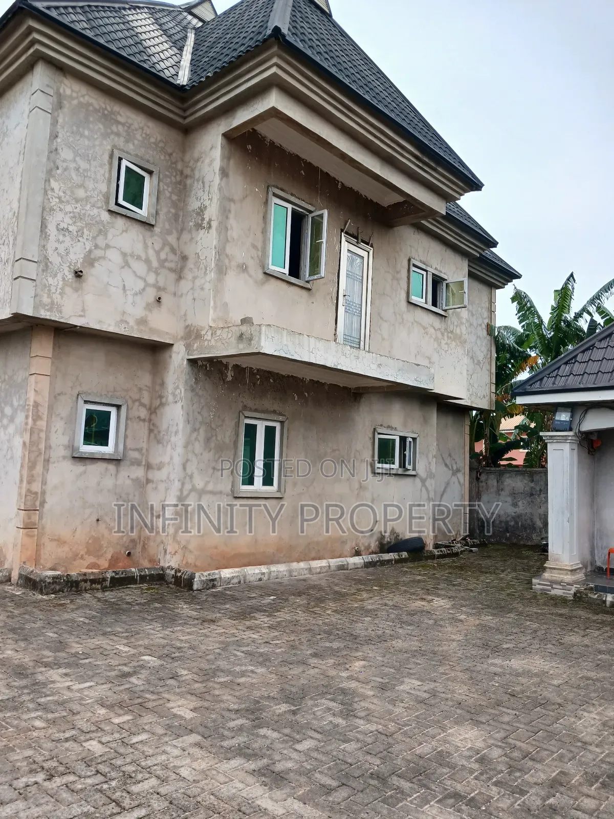 3bdrm Block of Flats in Evbuku, Benin City for sale in Benin City