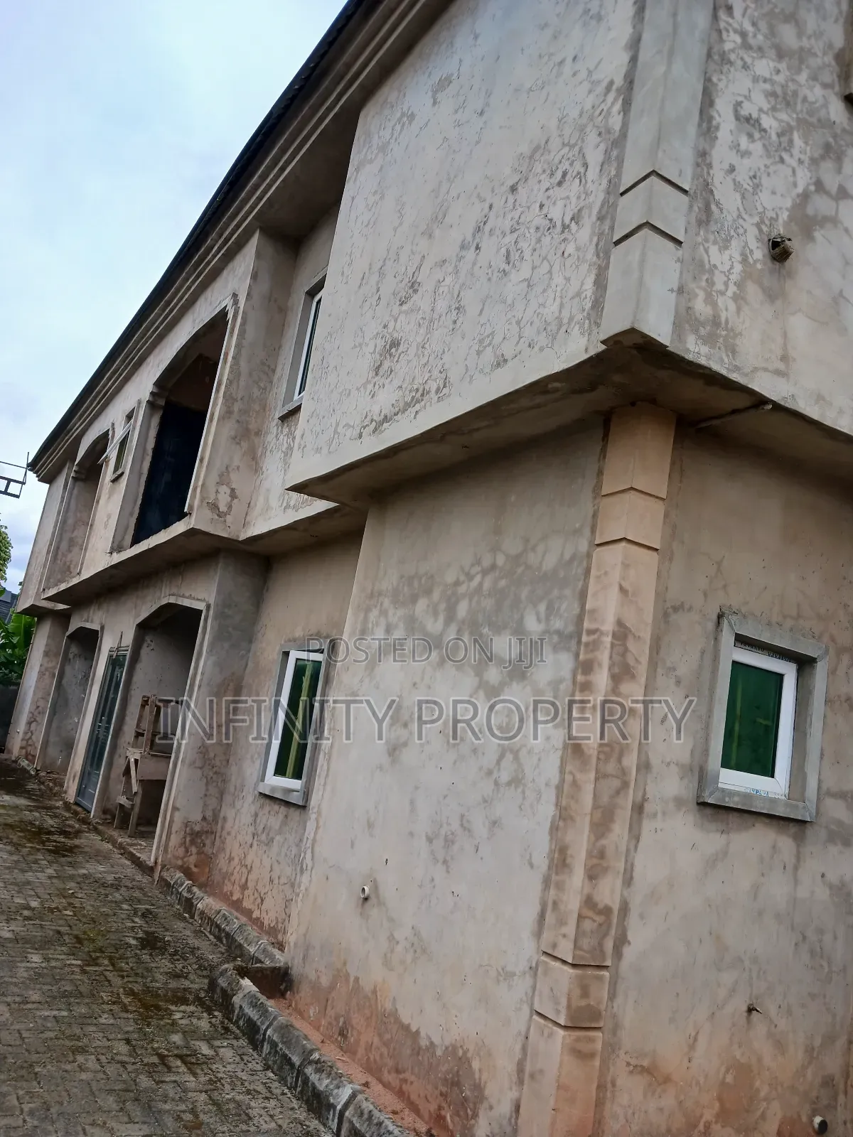 3bdrm Block of Flats in Evbuku, Benin City for sale in Benin City