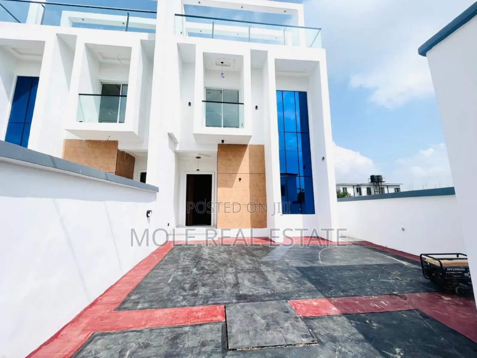 Luxery 5 Bedroom Detatched Monastery Road Ajah in Ajah
