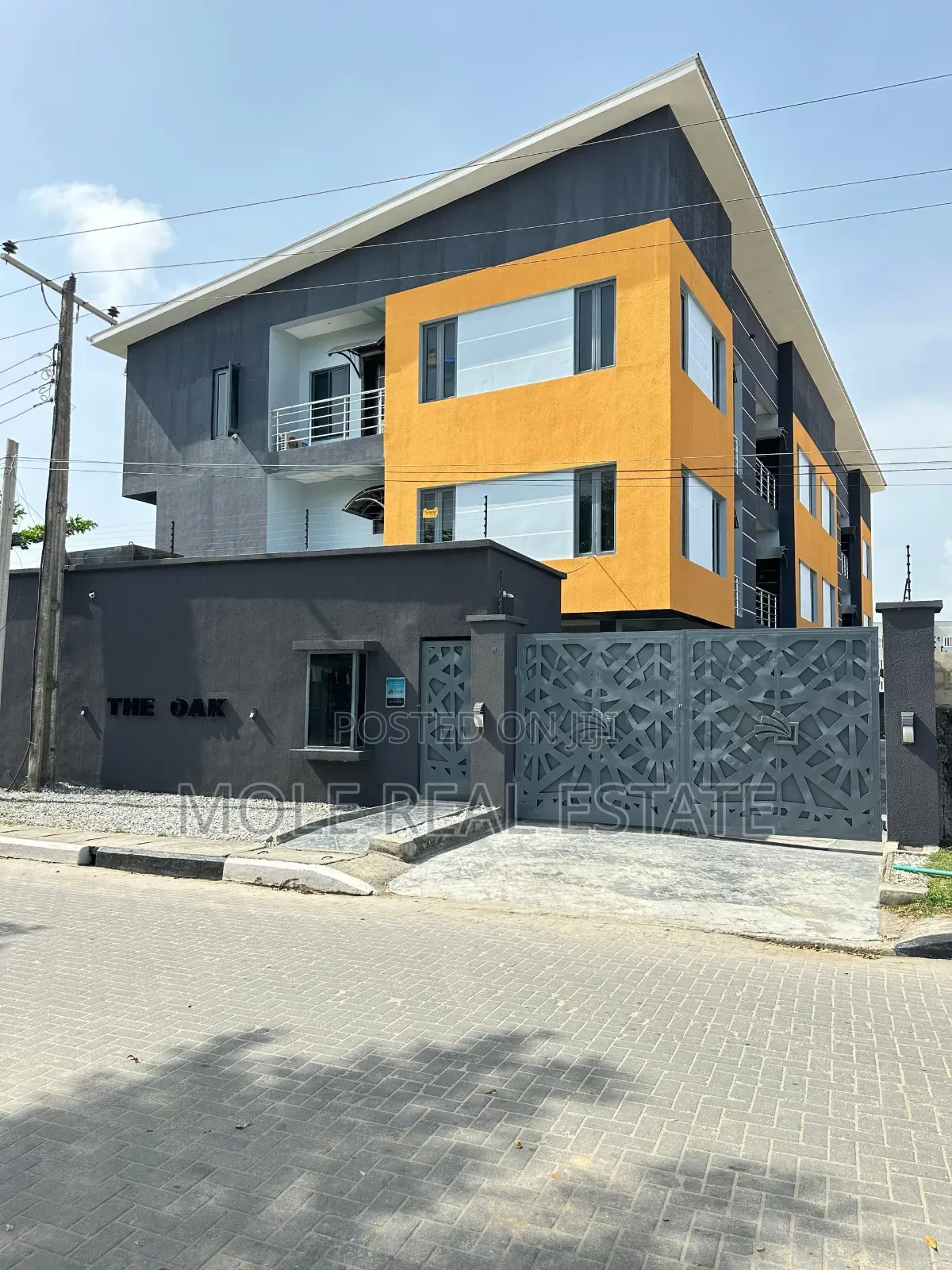 3bdrm Block of Flats in Leki, Lekki Phase 1 for sale in Lekki Phase 1