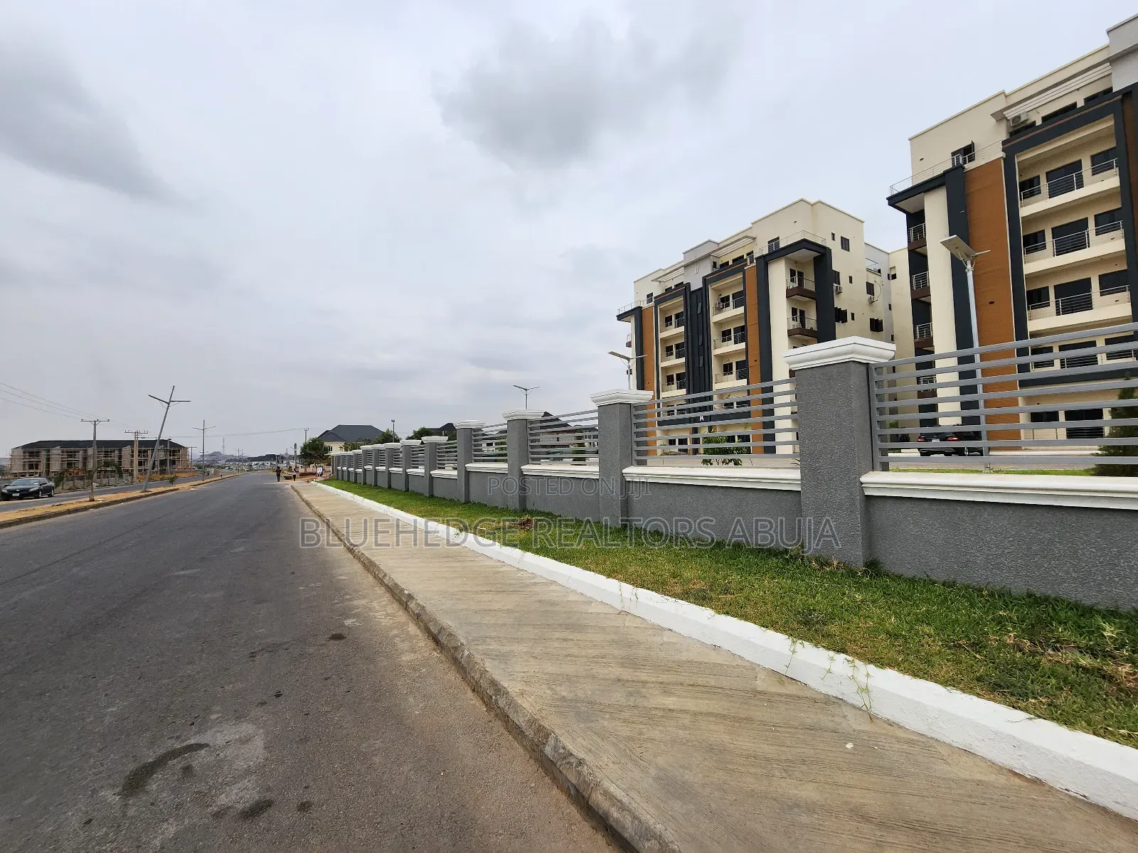 2bdrm Apartment in Sabon Lugbe for sale in Sabon Lugbe