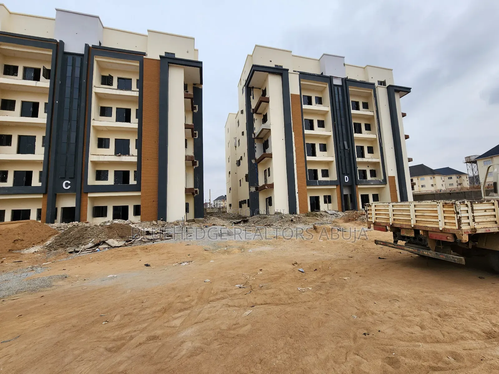 2bdrm Apartment in Sabon Lugbe for sale in Sabon Lugbe