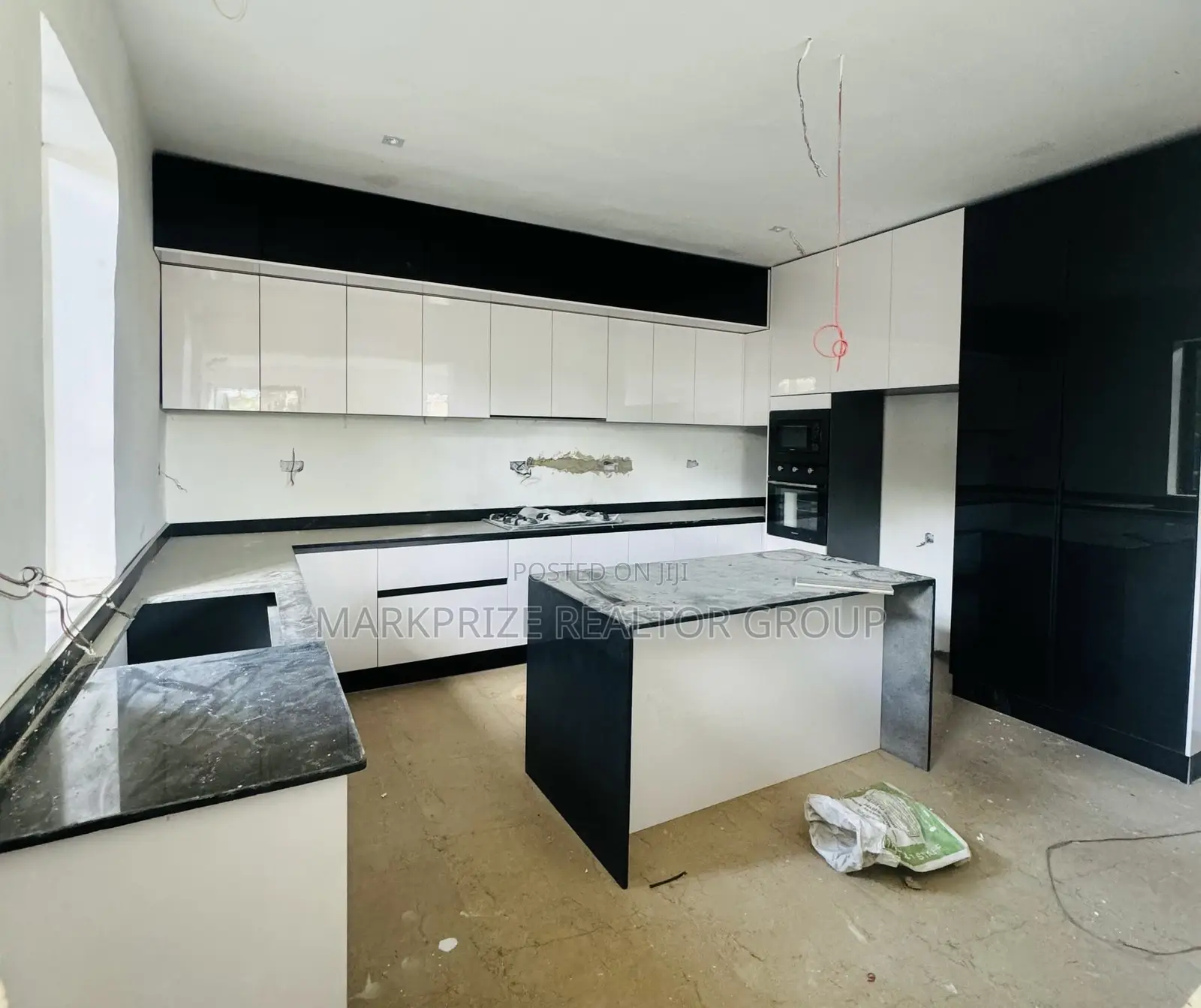 5bdrm Duplex in Maryland Lagos for sale in Maryland