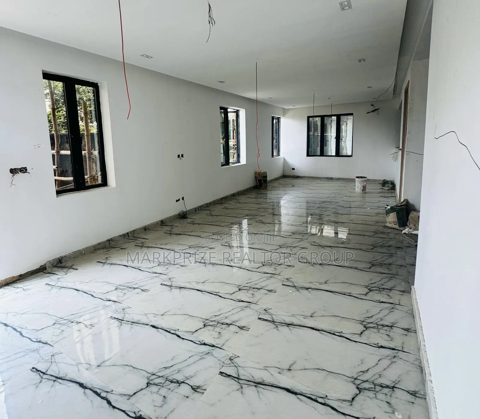 5bdrm Duplex in Maryland Lagos for sale in Maryland