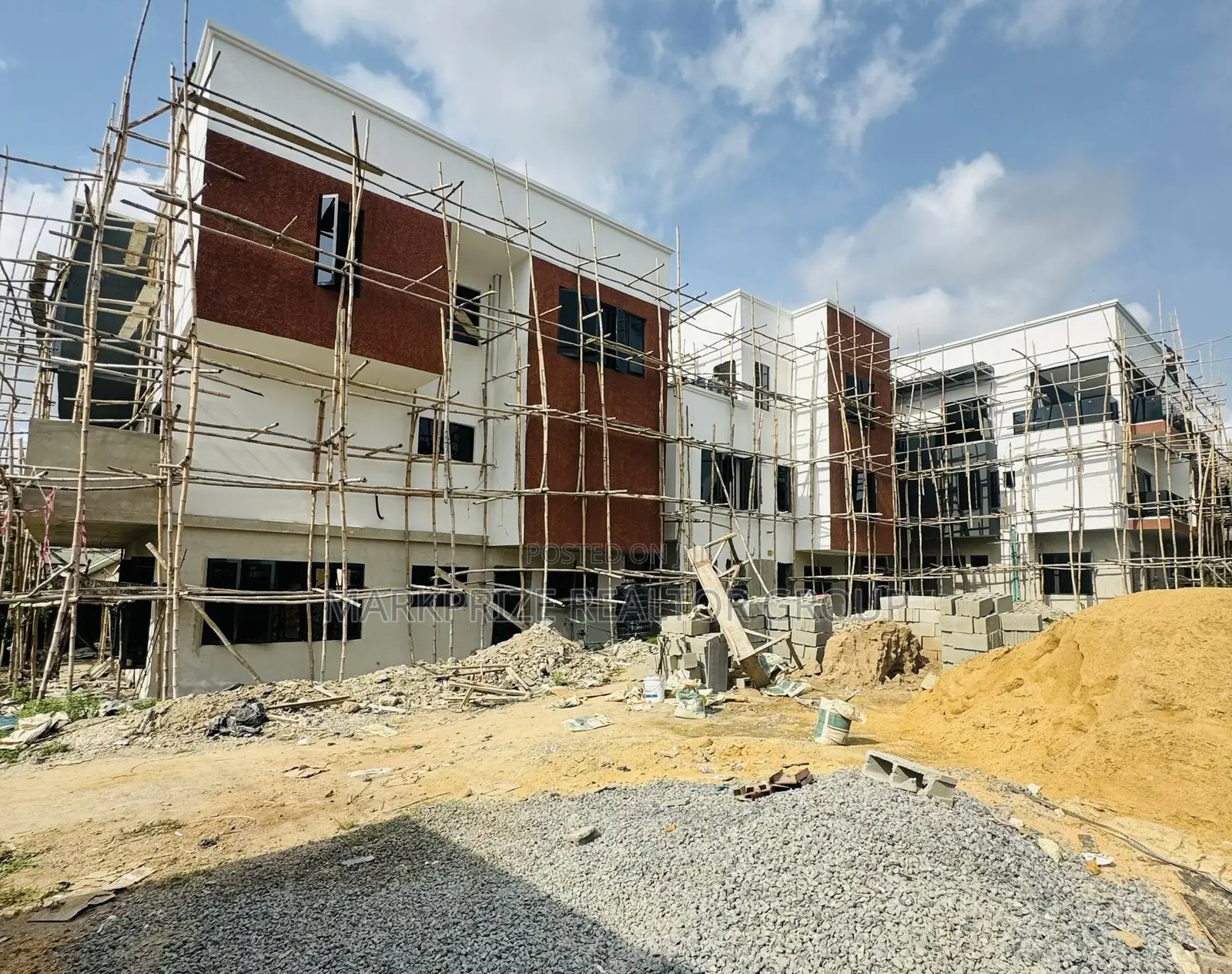 5bdrm Duplex in Maryland Lagos for sale in Maryland