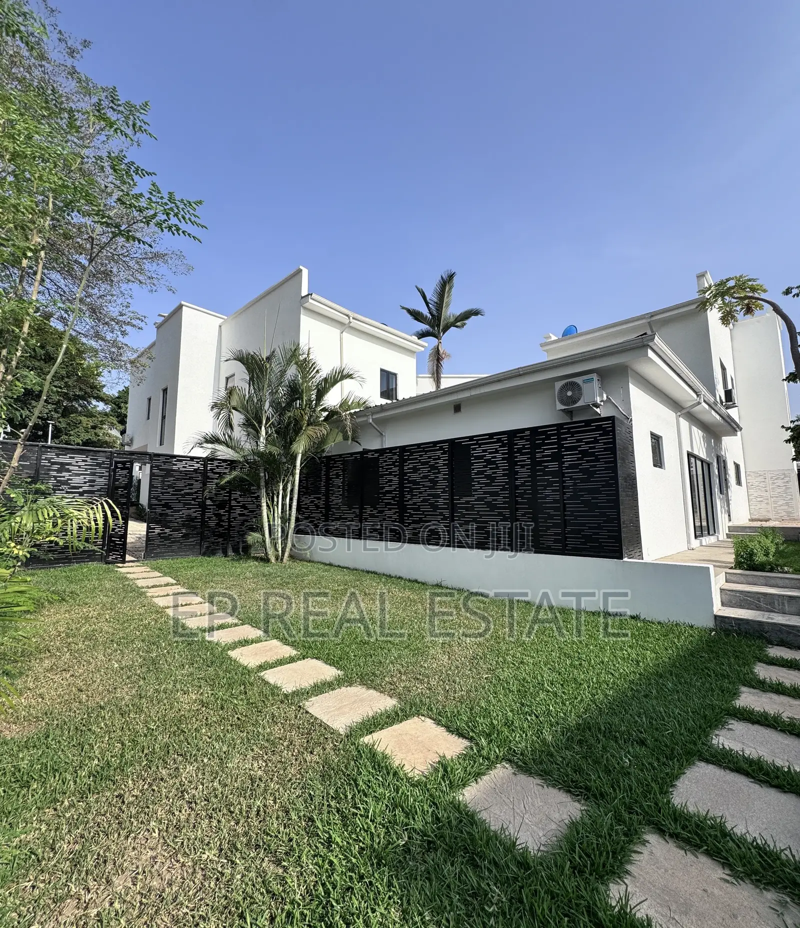 10bdrm Duplex in Asokoro for sale in Asokoro
