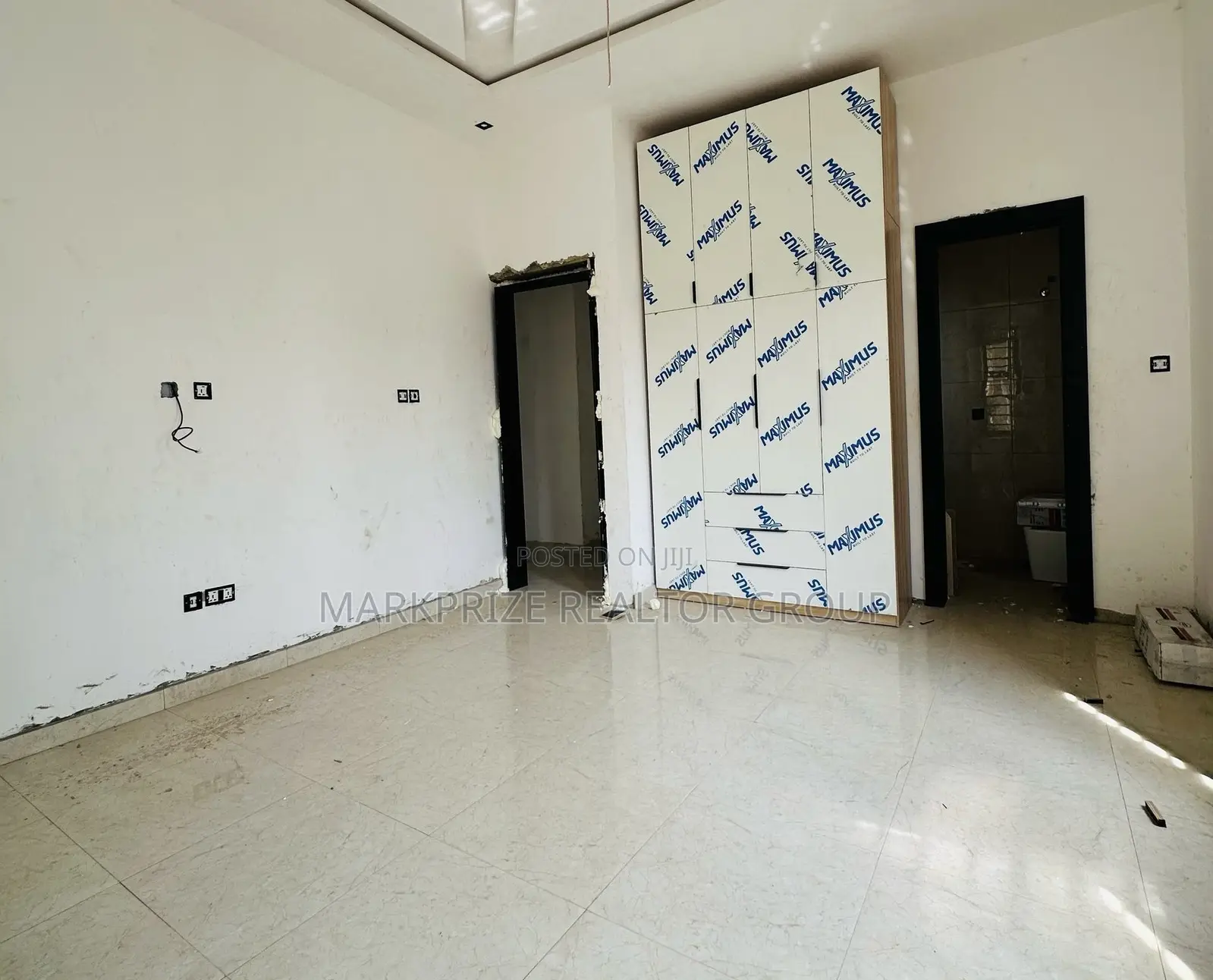 5bdrm Duplex in Omole Phase 2 Lagos for sale in Omole Phase 2