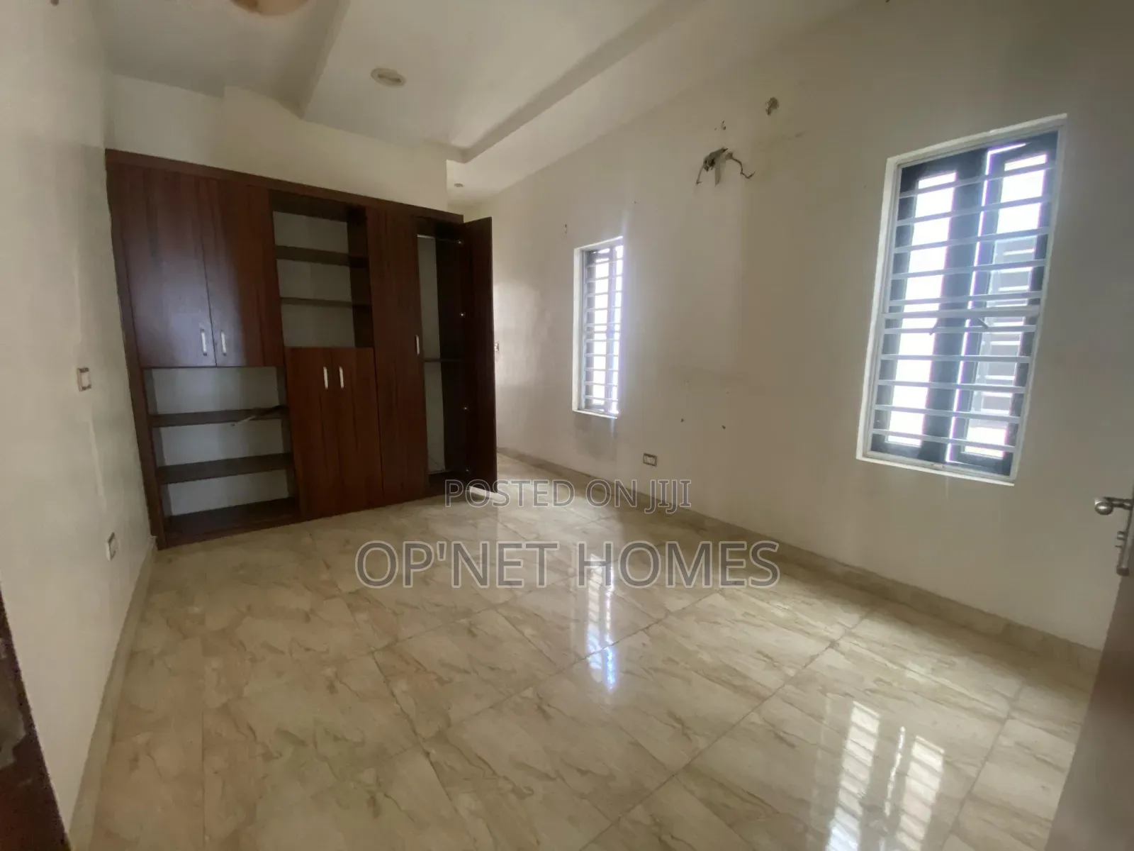 Furnished 4bdrm Duplex in Lekki for sale in Lekki