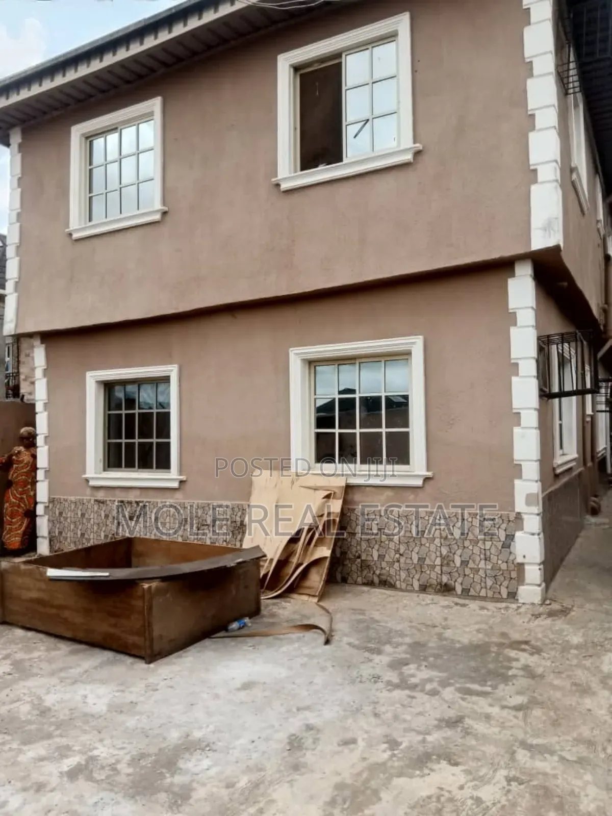 Solid 4 Unit of 3 Bedroon Renovated Omac Iguando in Ikotun/Igando