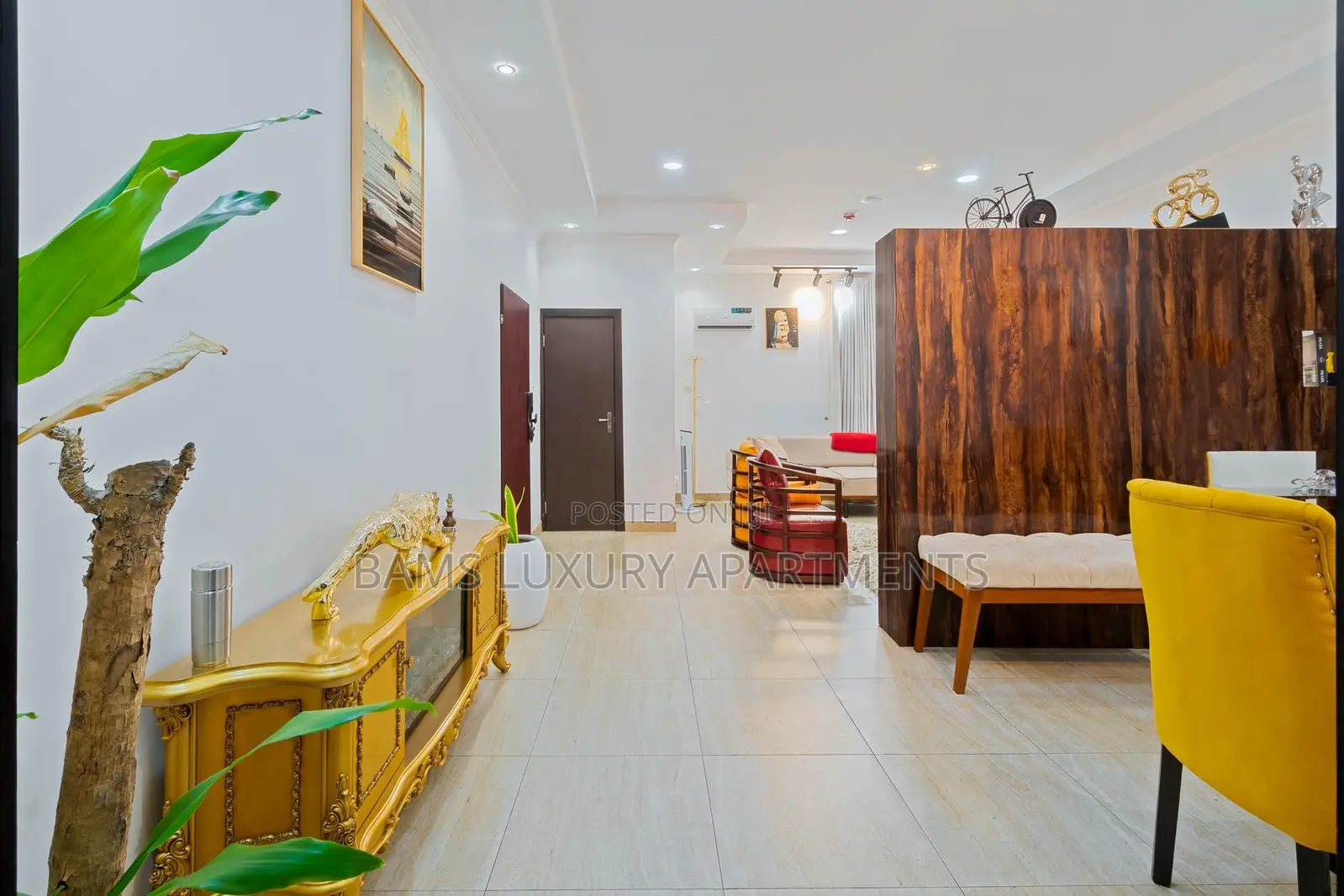 One Bedroom Apartment, Chevy View in Chevron