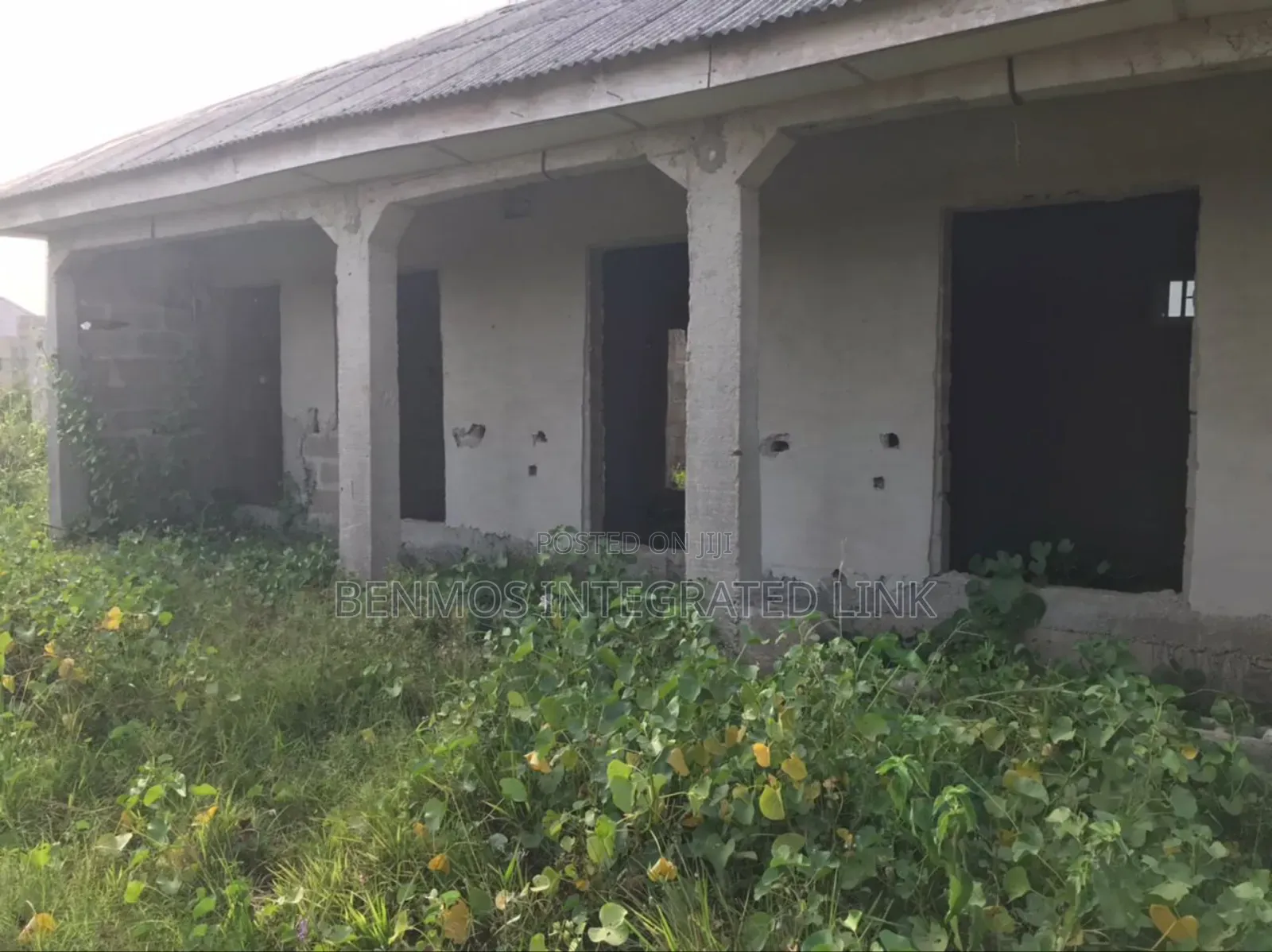 3bdrm House in Oloja Estate, Ikorodu for Sale in Ikorodu