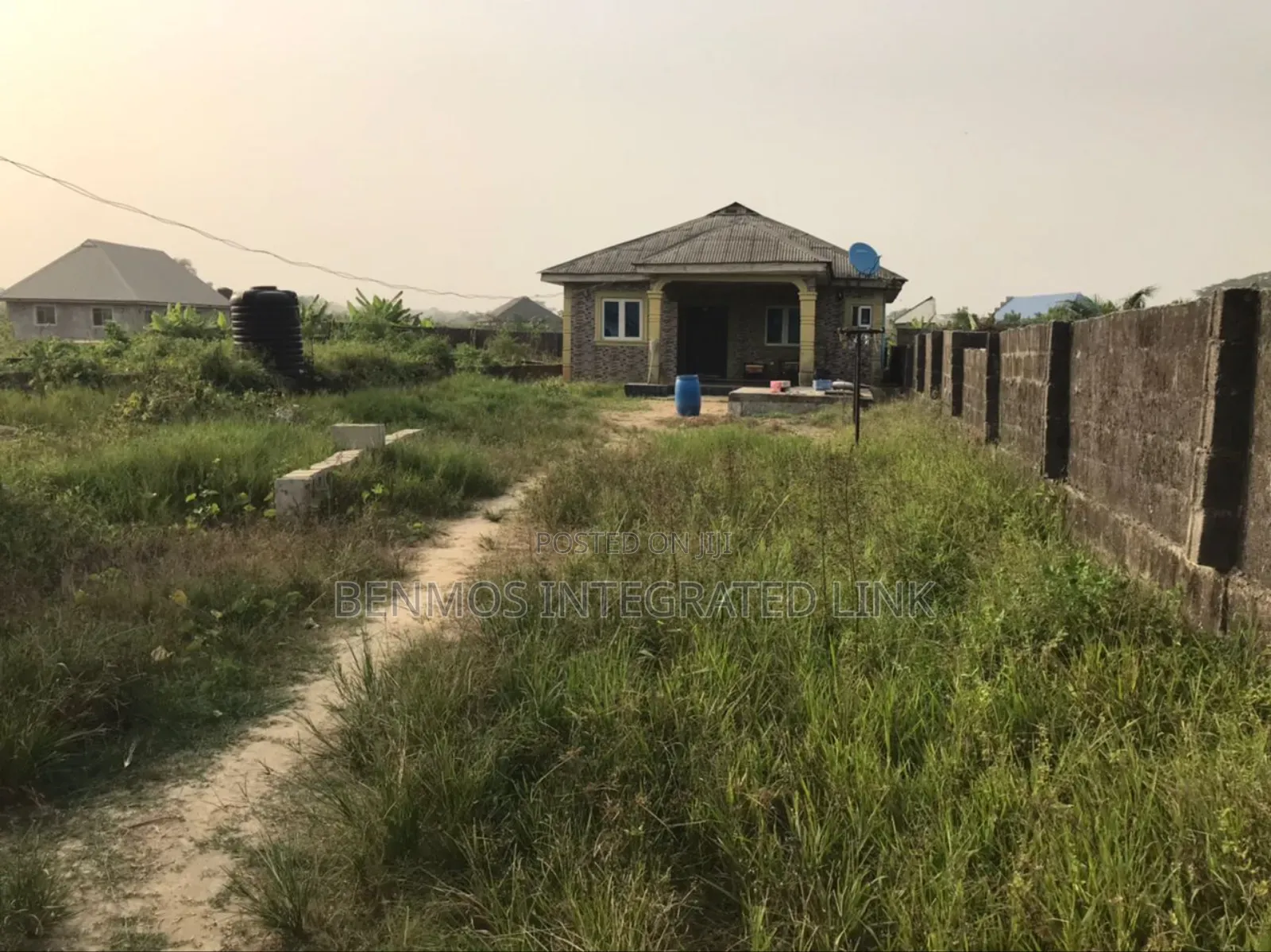 3bdrm House in Oloja Estate, Ikorodu for Sale in Ikorodu