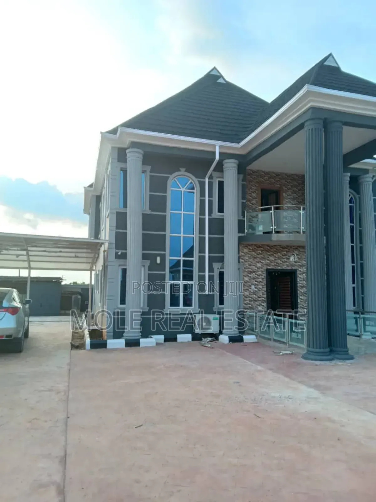 New 5 Bedroom Detatched Hiltop Estate Ikola Command in Ifako-Ijaiye